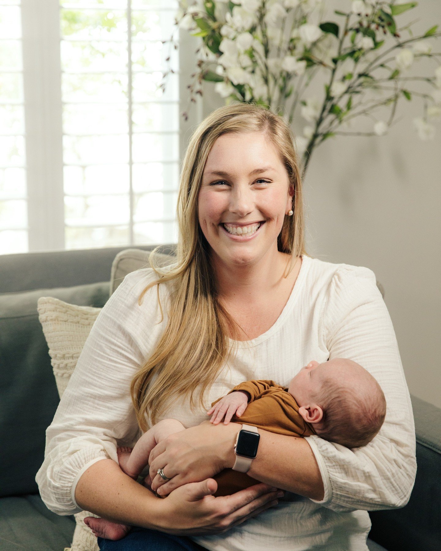 We asked Hillary Sadler (@babysettler) RN, MSN, IBCLC Labor &amp; Delivery Nurse, Feeding Specialist, and Founder of www.babysettler.com what SHE would put in a Nurtured 9 gift box to support a postpartum Mom. Scroll to see her curation and read what