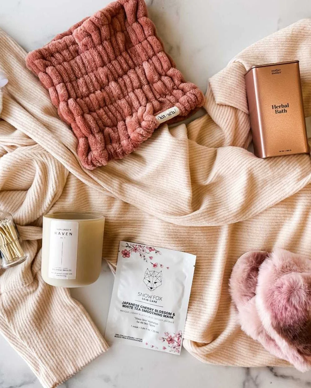 A quick peek at the Nurtured 9 Spa Day New Mom Gift Box. If she's a little too busy to spend the afternoon at the spa these days, send a spa experience right to her!