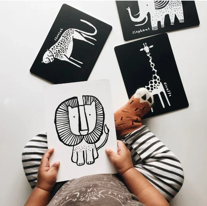 art-cards-baby-hands.webp
