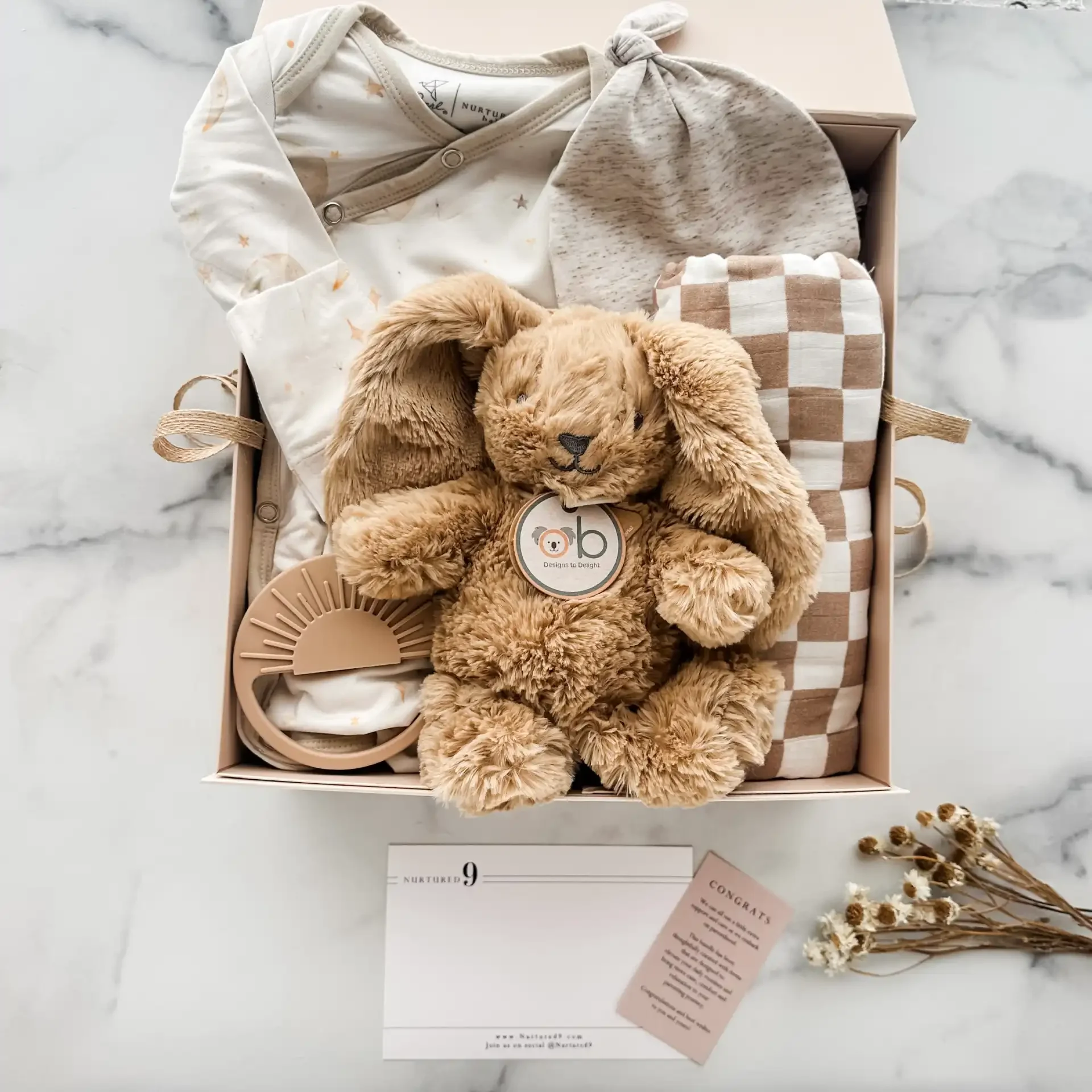 tan-baby-gift-box-oat.webp