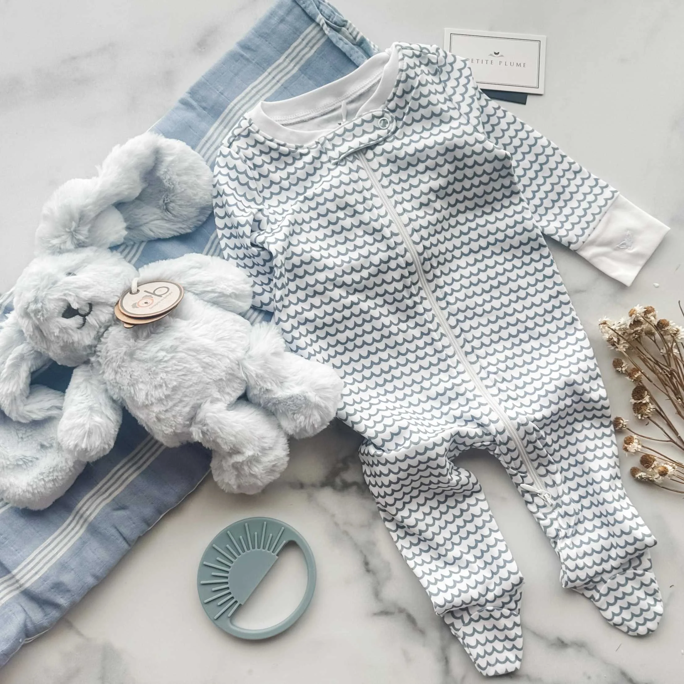 blue-welcome-baby-boy-gift-box-flatlay.jpg