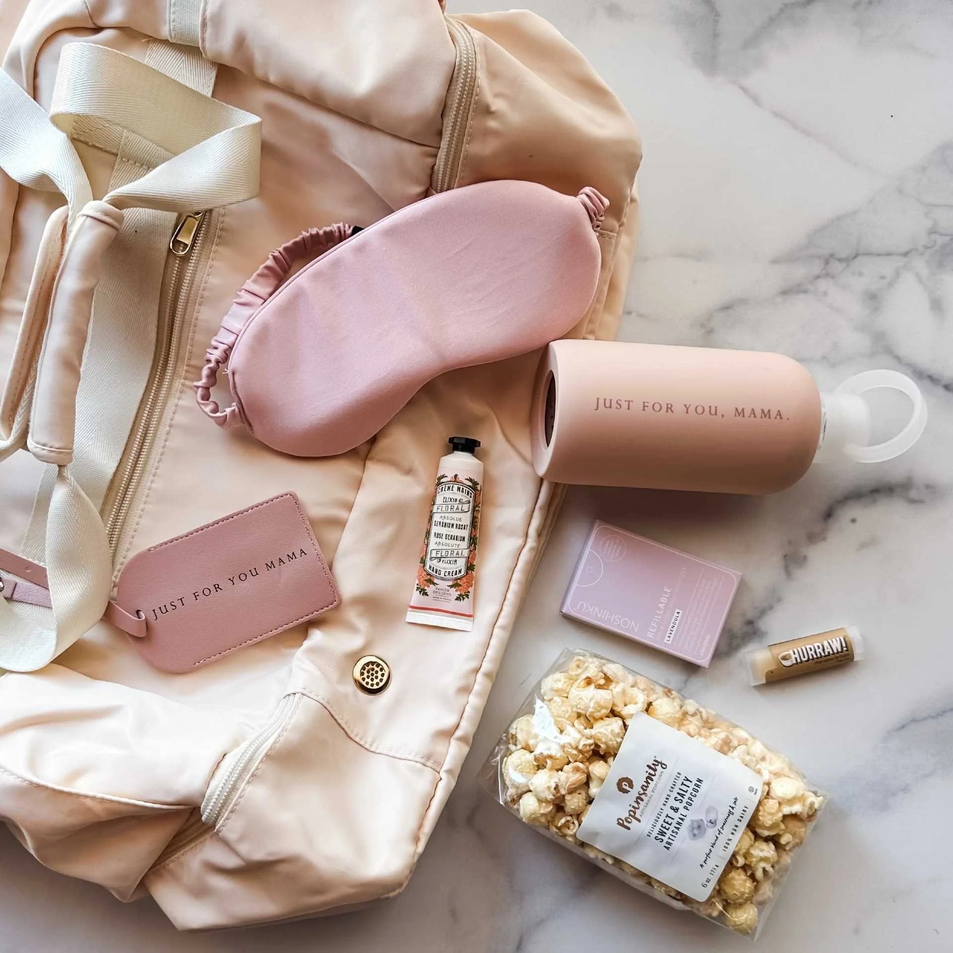 nicu-gift-box-pamper-version-flatlay.jpg