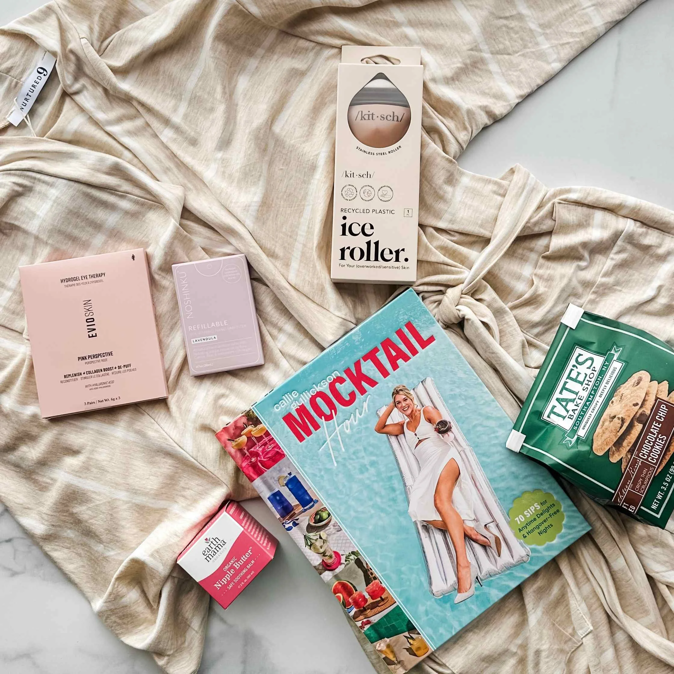 callie-gift-box-flatlay.jpg
