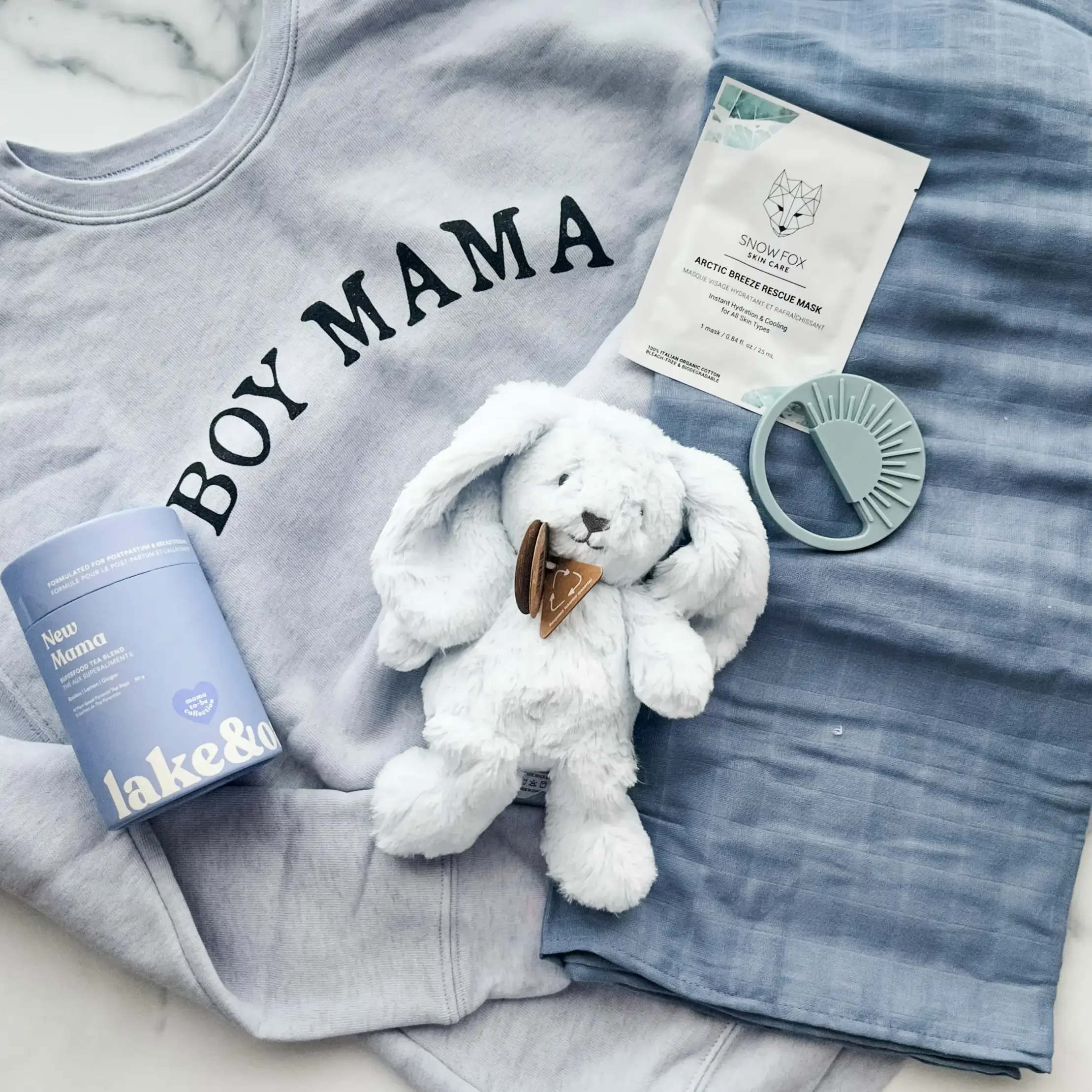 blue-mom-and-baby-gift-box-flatlay.webp