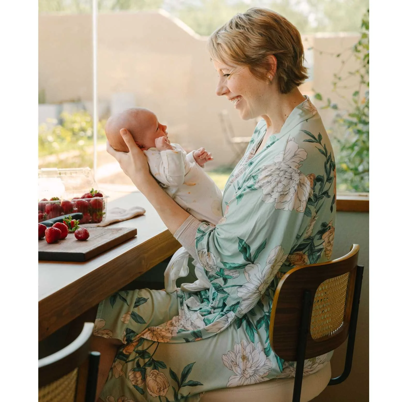 robe-mint-floral-new-mom-1.jpg