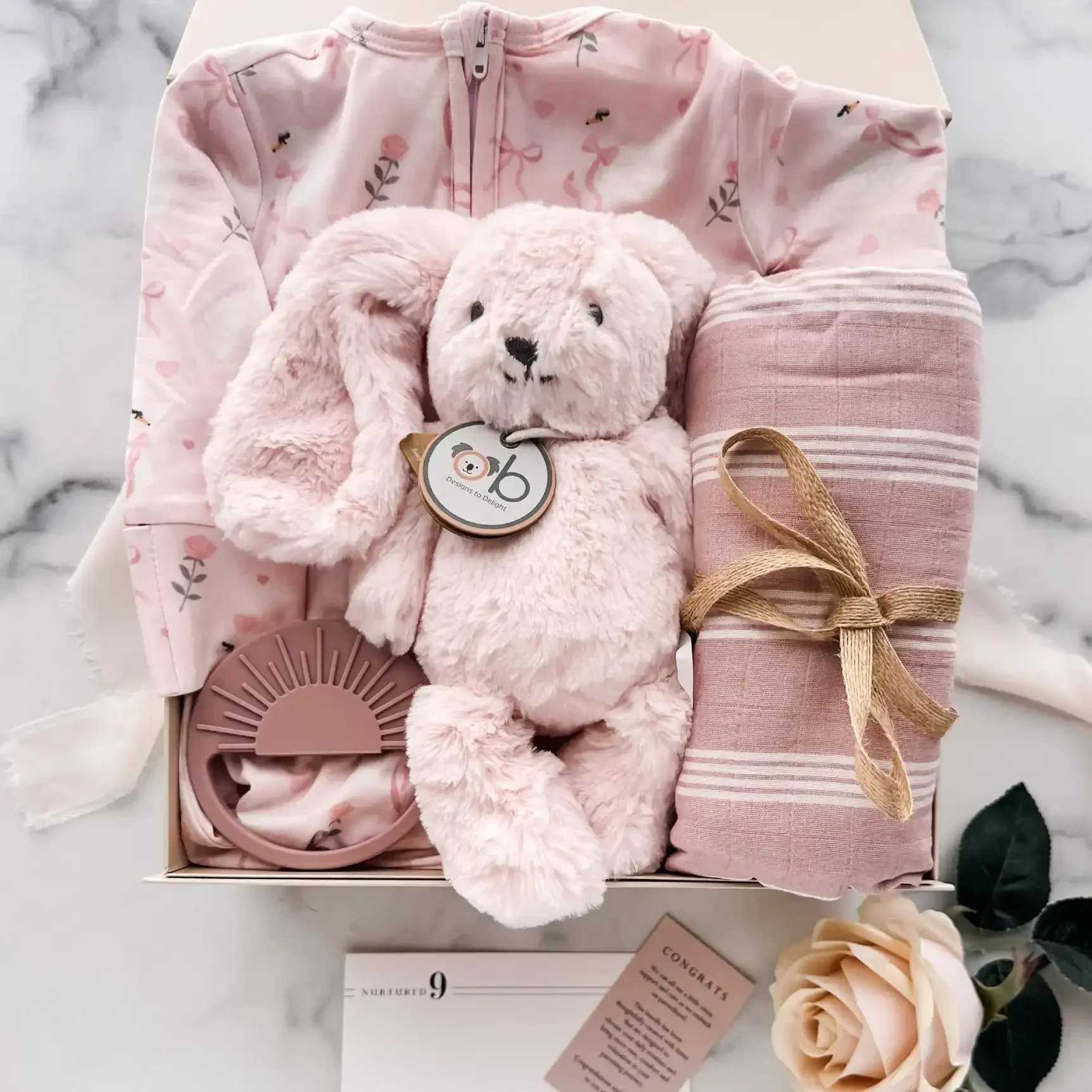 baby-girl-gift-box-swan-floral.webp