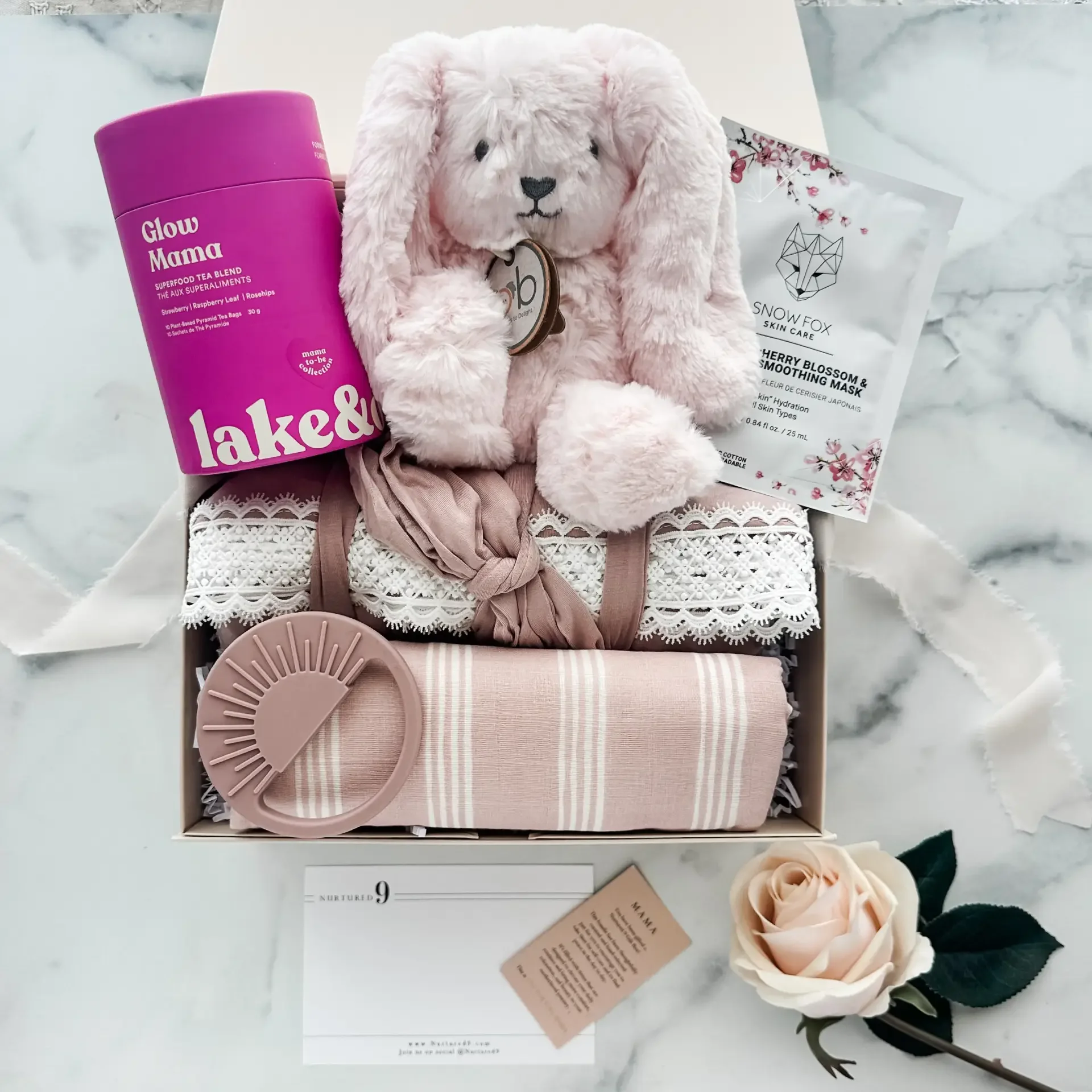 mom-and-baby-gift-box-pink.webp