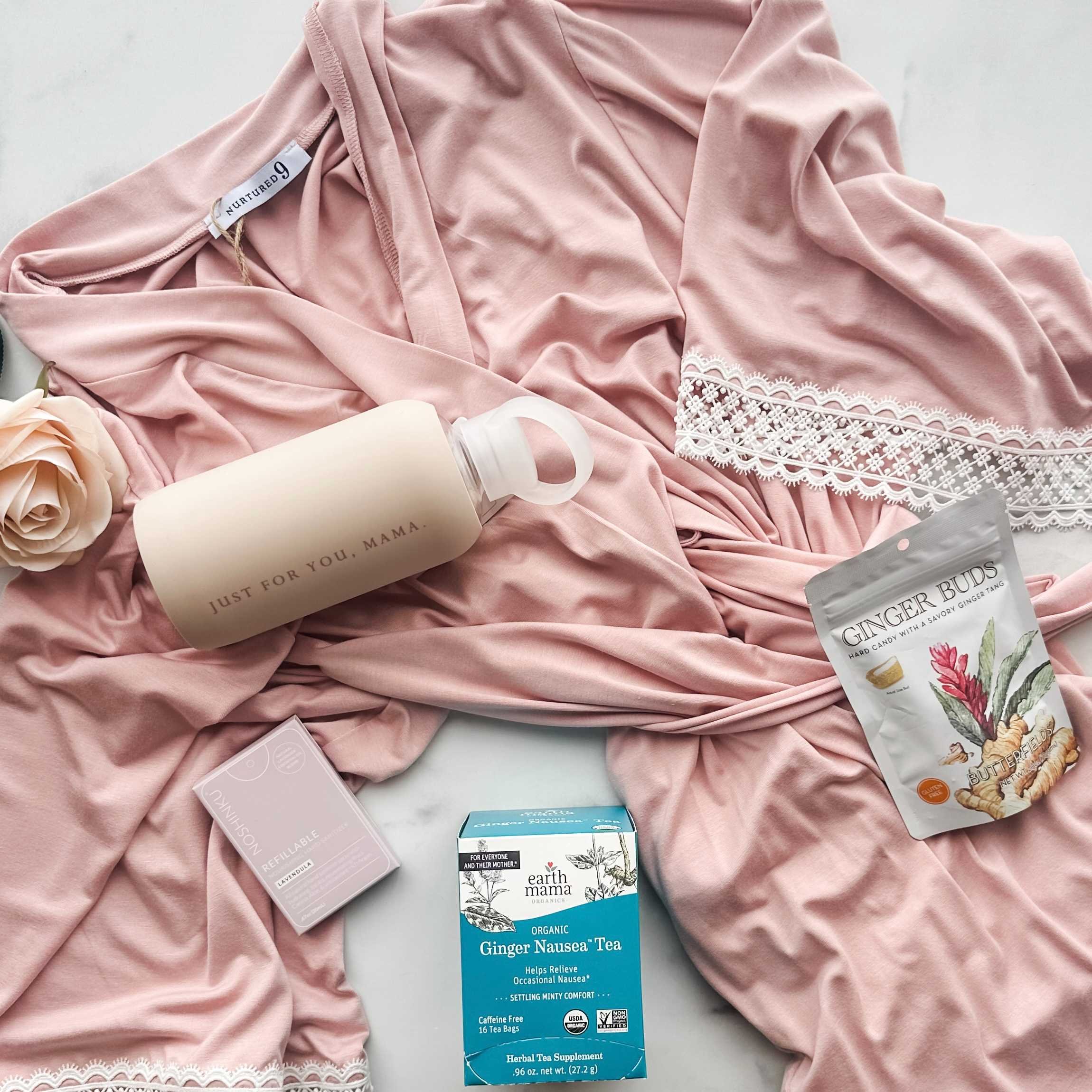 congrats-pregnancy-gift-box-flatlay.jpg