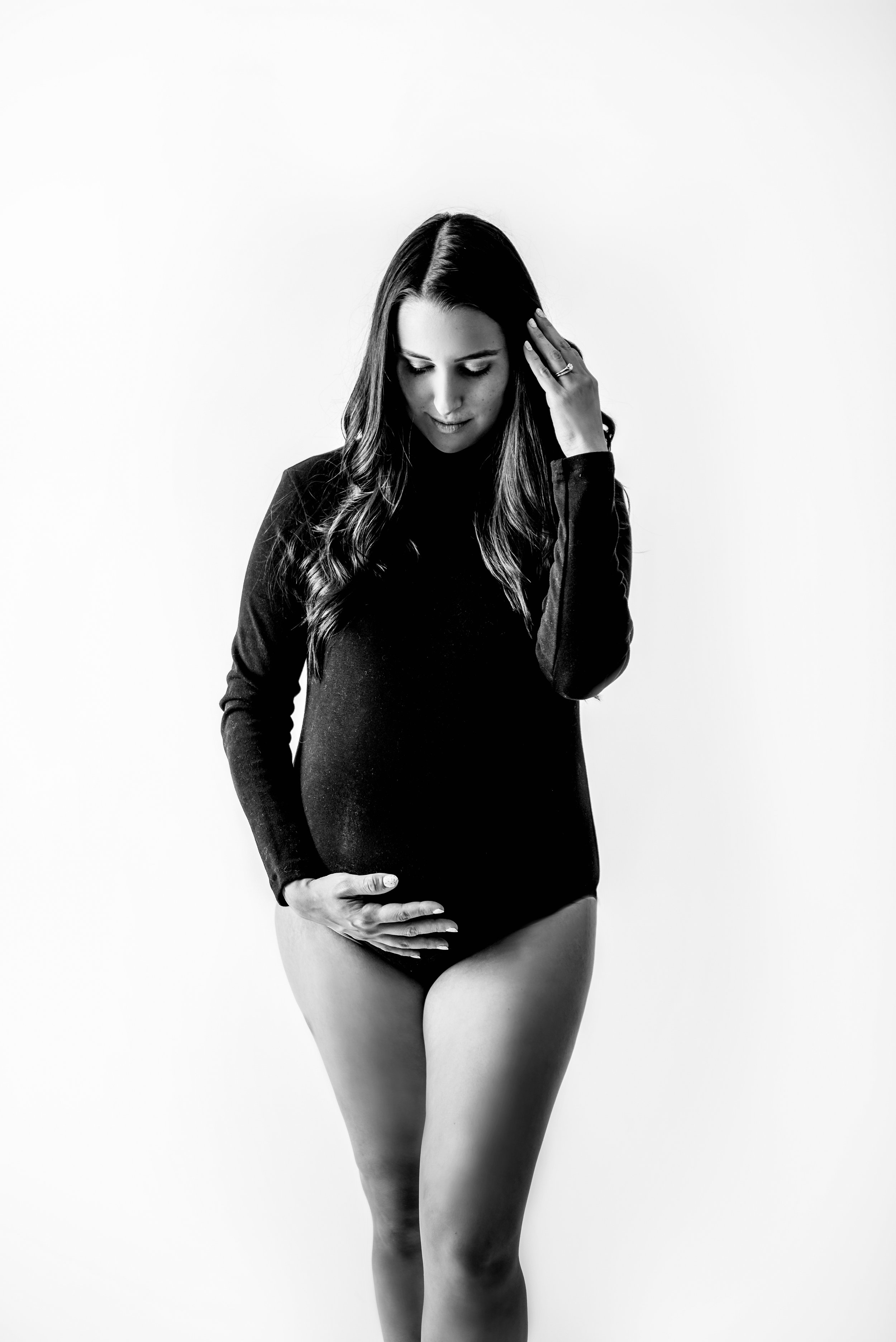 b&w studio maternity photography in san antonio