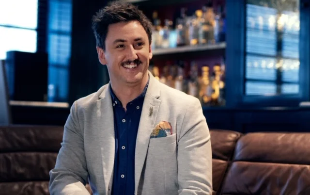 Bio Image - Jason Williams (17 Dec 2018).jpg