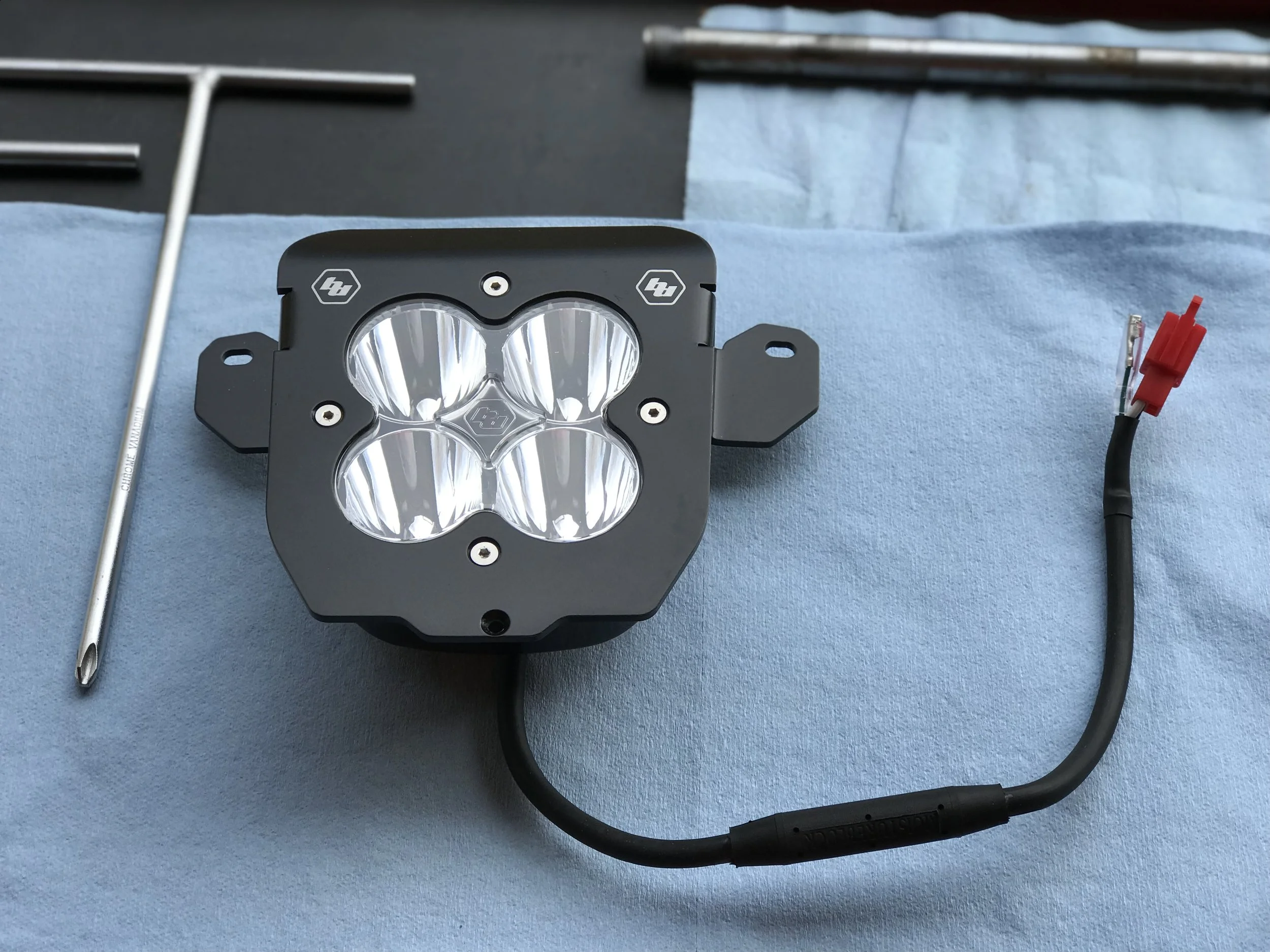 Quality is a priority for Baja Designs. Everything down to the connections is top notch. As you can see, the lenses are interchangeable with a removable face plate allowing for optional lenses to be installed (shown).