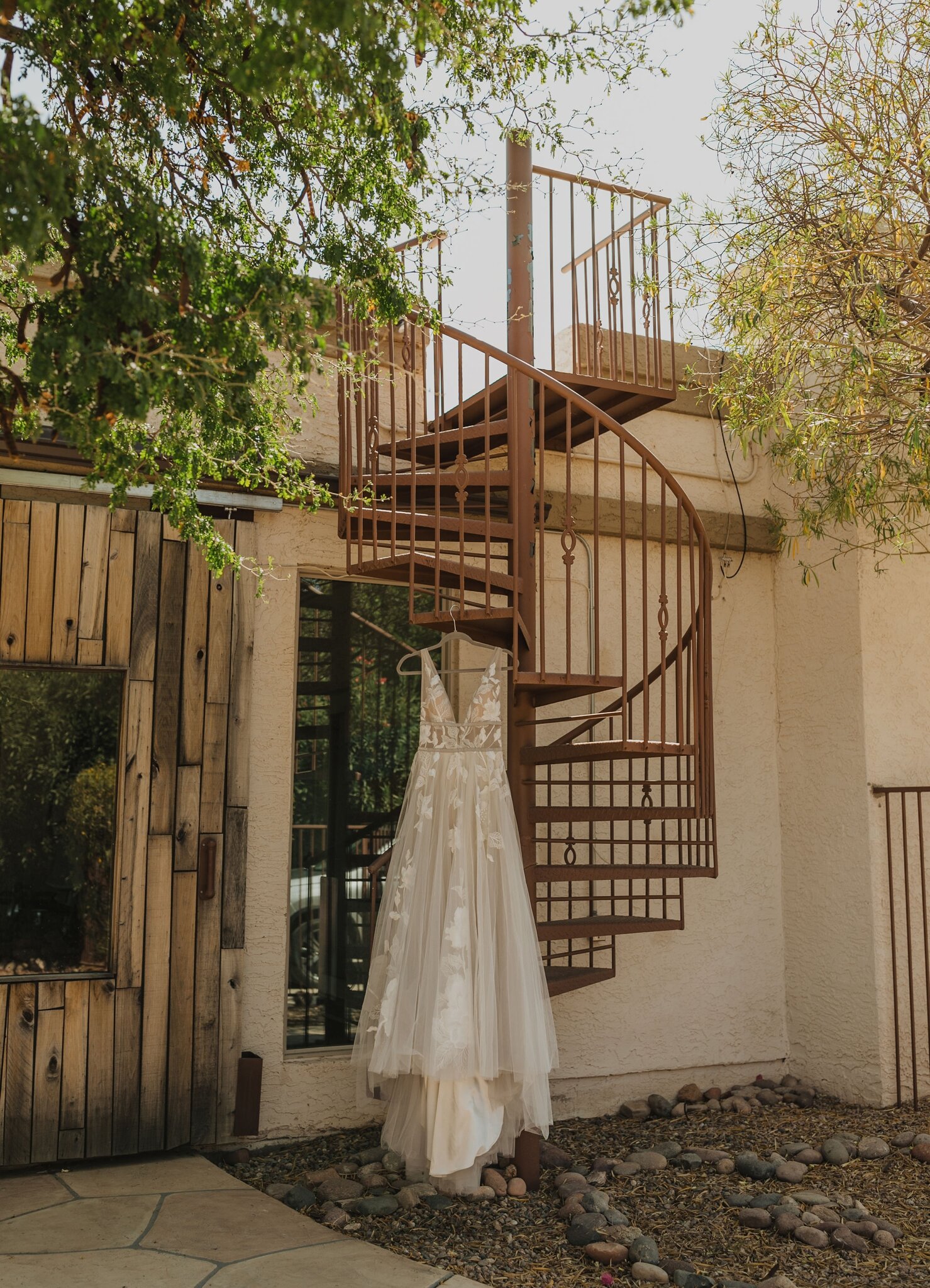 Arizona Desert Wild West Elopement - j.gracie photography_0005.jpg