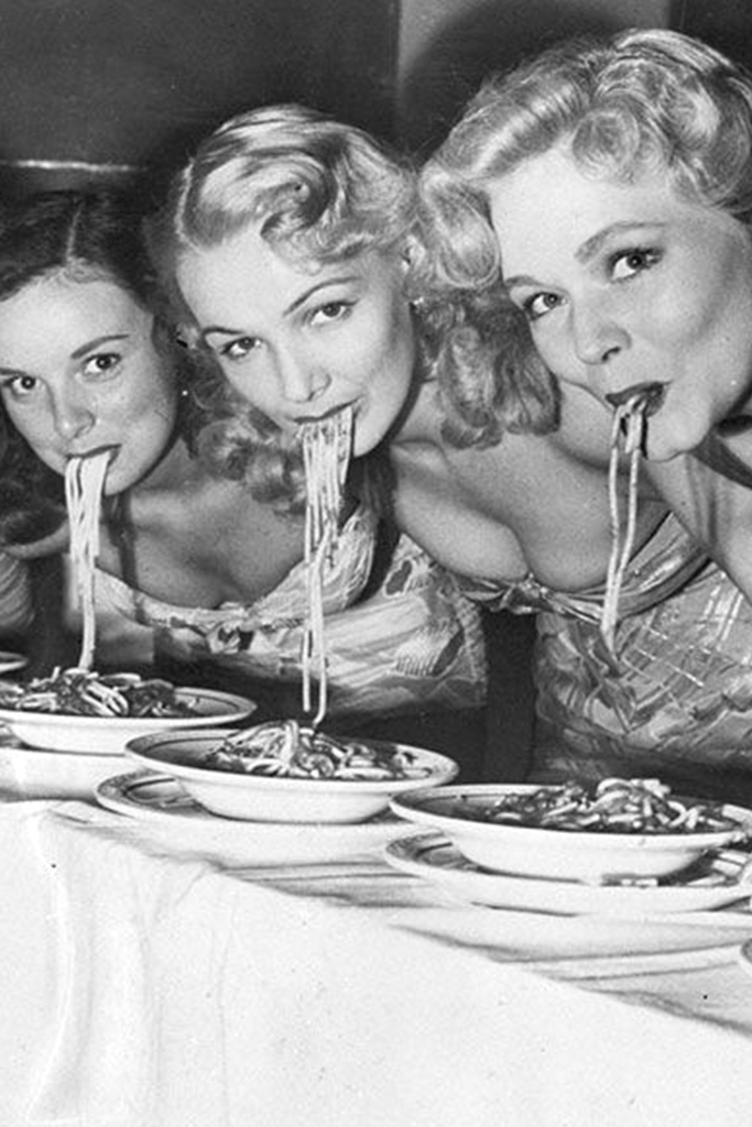 pasta.gif