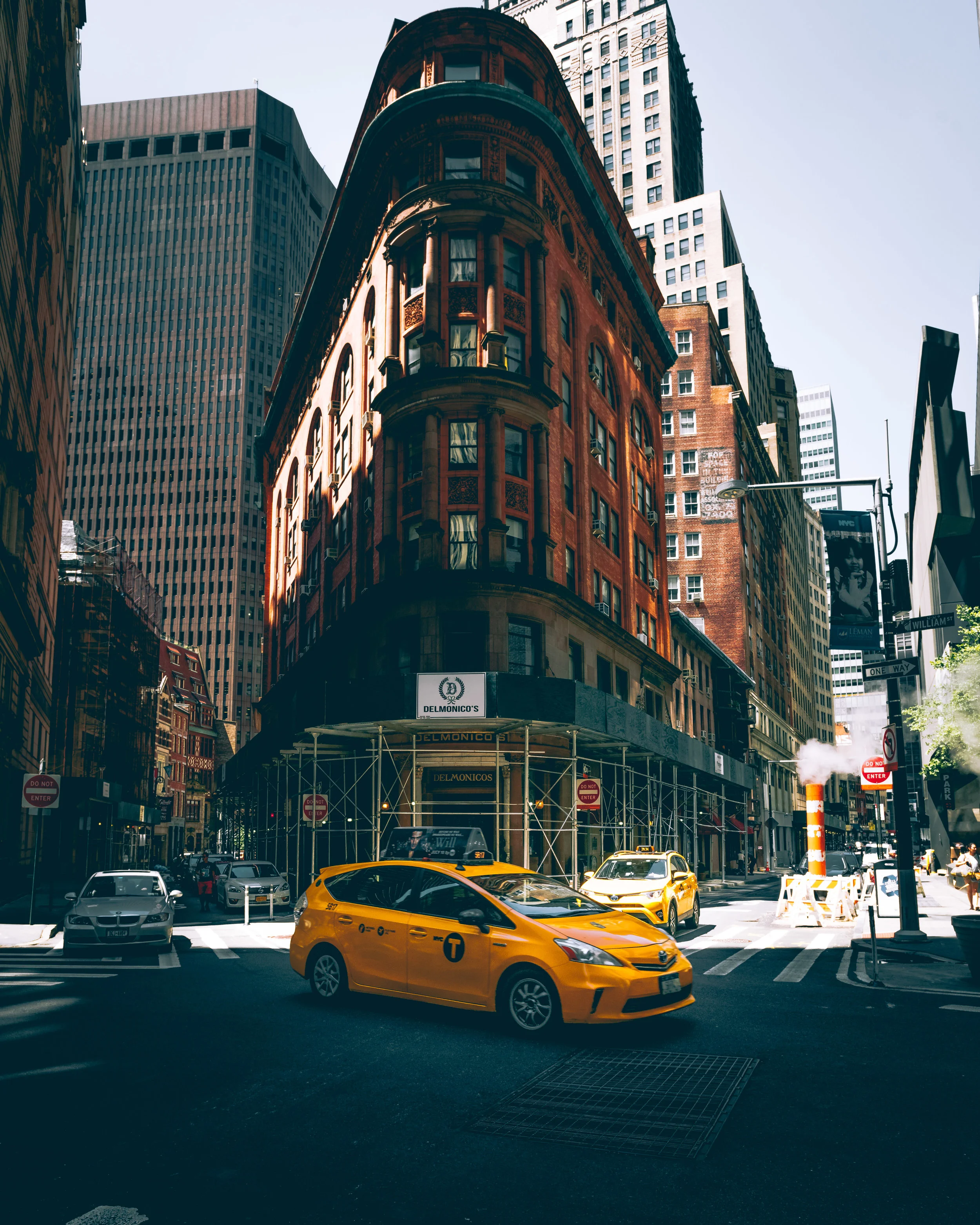 20mm f8 1/200 ISO 100
