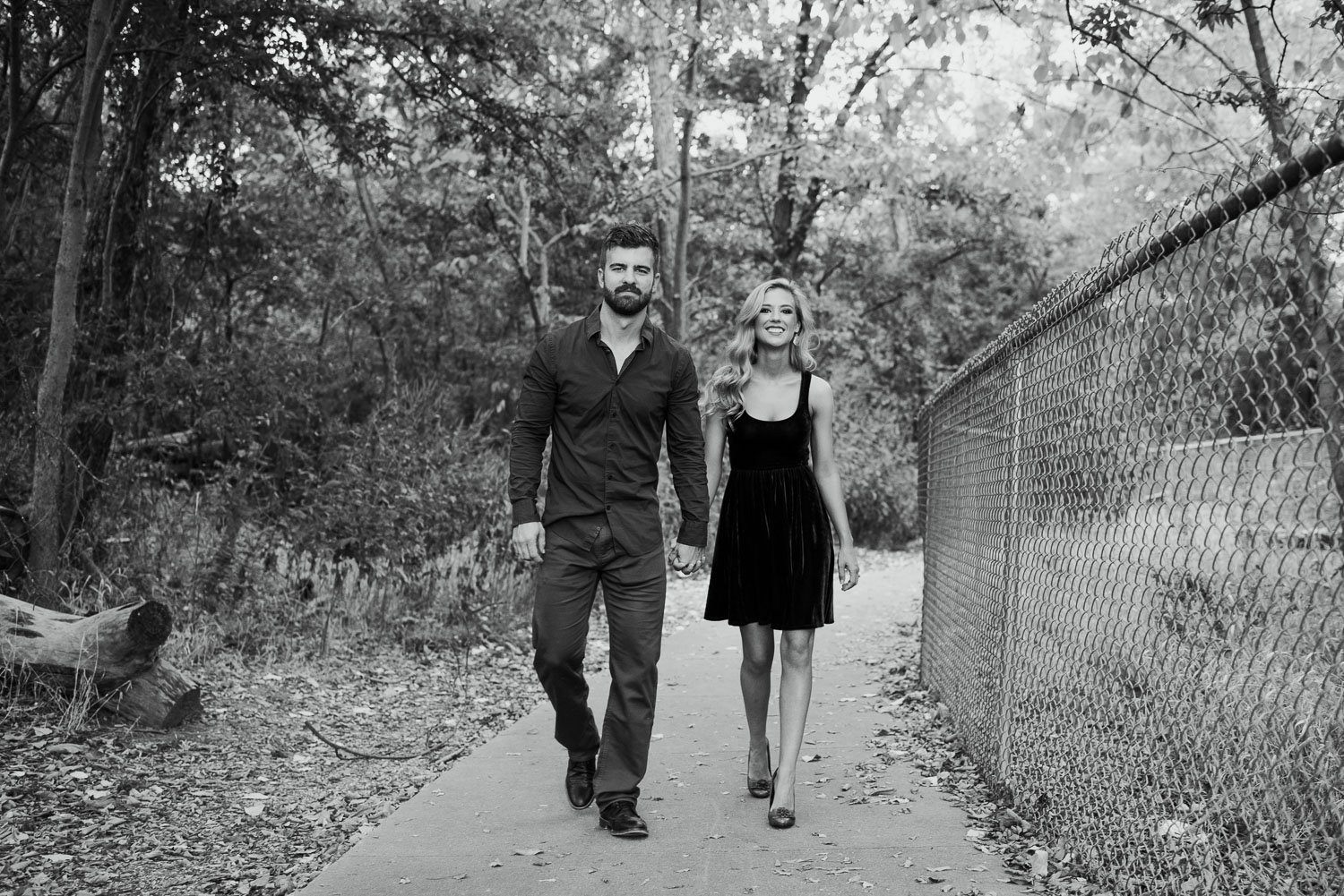 josh - lindsey - engagement - photos - alrington - texas - river - legacy - park-14.jpg