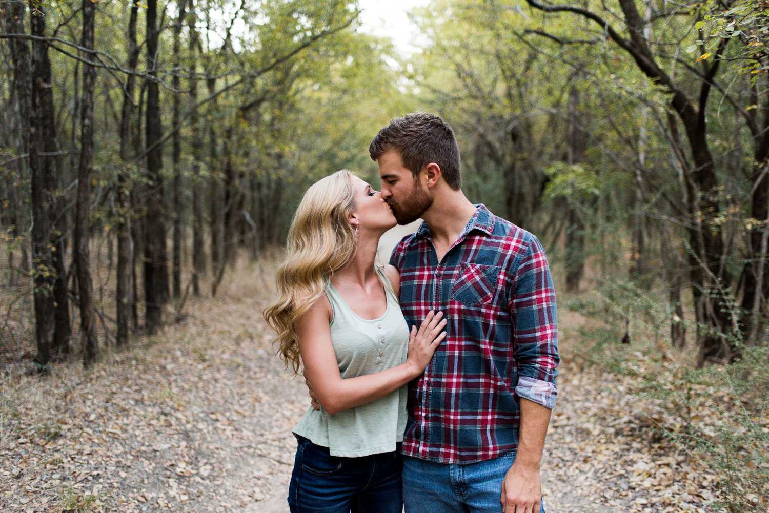 josh - lindsey - engagement - photos - alrington - texas - river - legacy - park-22.jpg