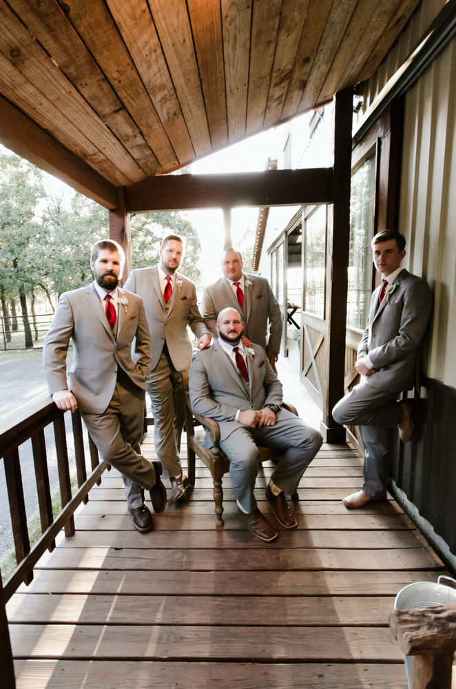 classic-oaks-ranch-mansfield-wedding-kaitlin-chris-11.jpg