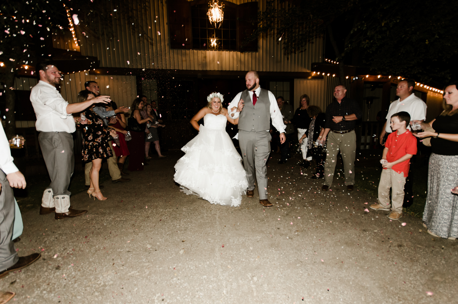 classic-oaks-ranch-mansfield-wedding-kaitlin-chris-34.jpg