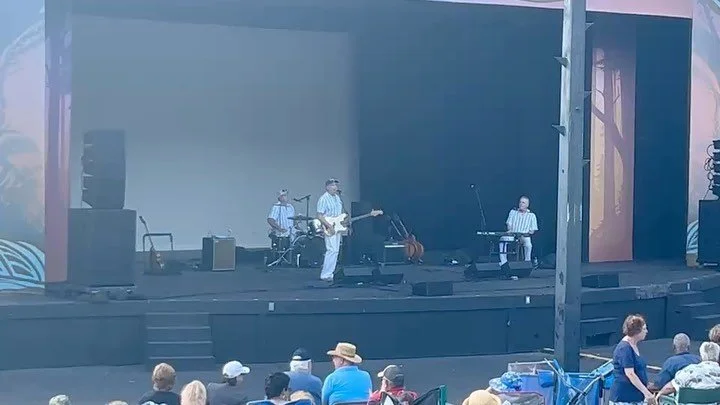 With only a couple hours notice, Tim, Brian, and Mike pulled out a very rare performance as a trio yesterday in Edison, NJ, filling in for their friends in The British Invasion Years who unfortunately had to cancel last minute due to illness. Here&rs