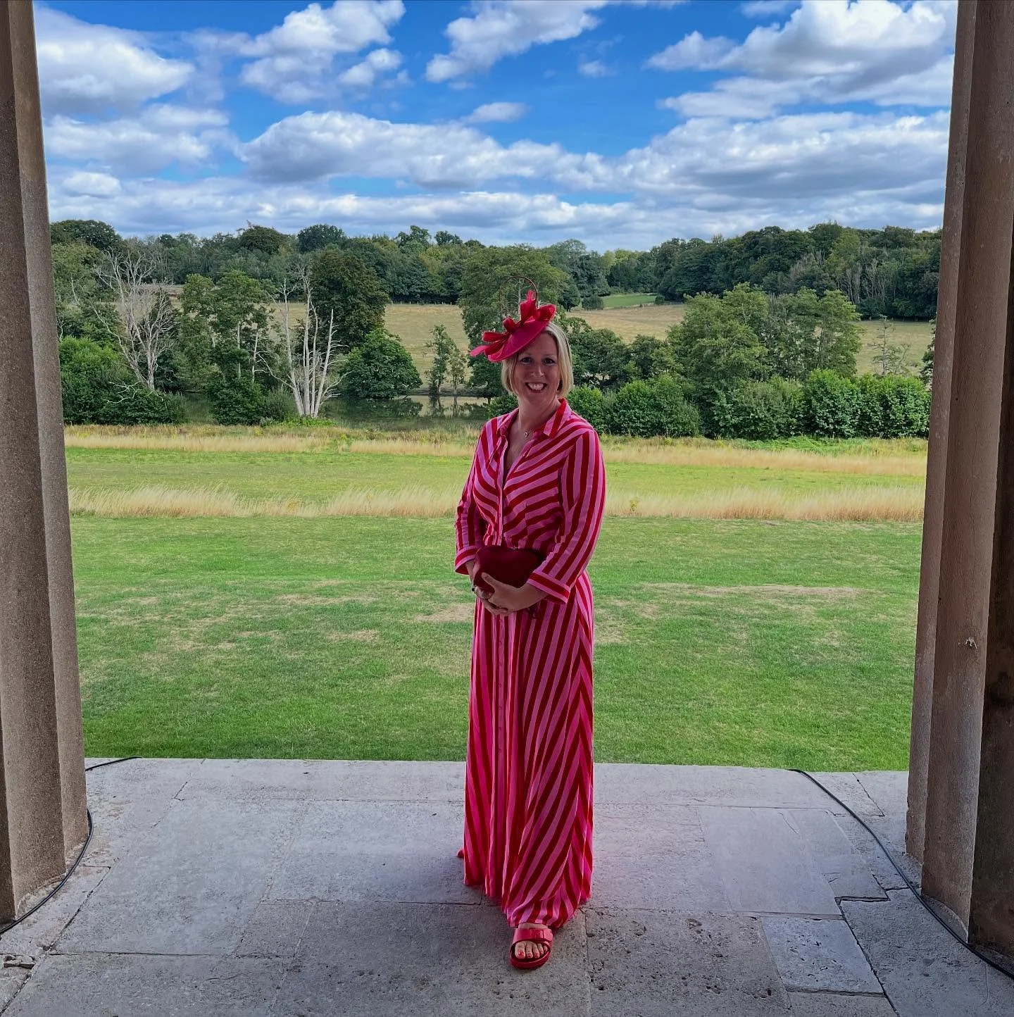 ❤️💕❤️💕 
Yesterday my step-sis got married. 
Such an incredible day full of love and happiness @thegrangehampshire followed by lush party @thetownhousealresford - just stunning day, venues, fizz @thegrangewine @hattingleywines , food, music, dancing