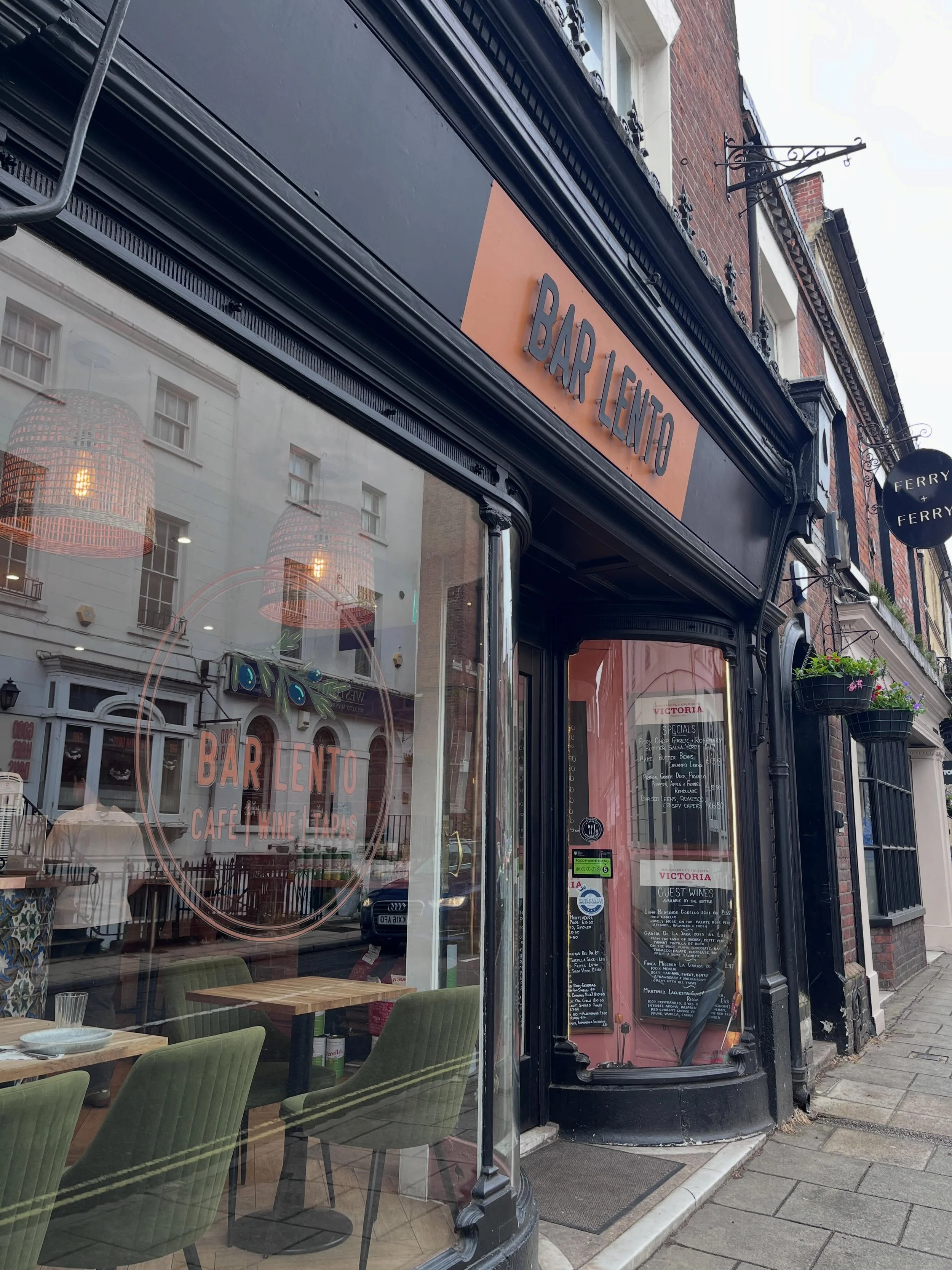 A Taste of Winchester LAUNCH event&hellip; 

Love what you do, so do what you love. 
Imagine being amongst people who love local, eat local, cook local and love the locals&hellip; 

A Taste of Winchester is just that. 

Check out @atasteofwinchester 