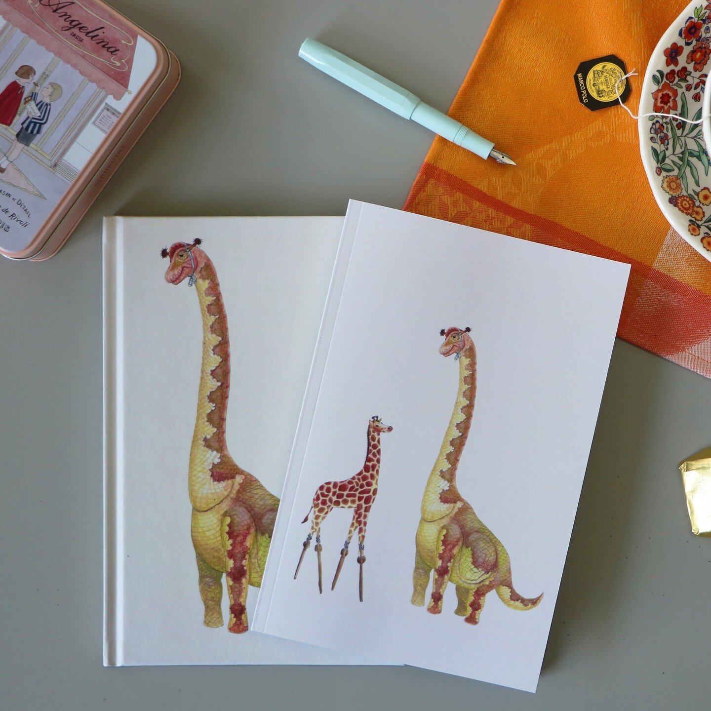 So one of my New Year's resolutions is to not only hoard pretty notebooks, but also make some (and yes, hoard them all the same). Here is a little preview of what's coming next 🤓

#dinosaur #dinoart #sauropod #notebooktherapy