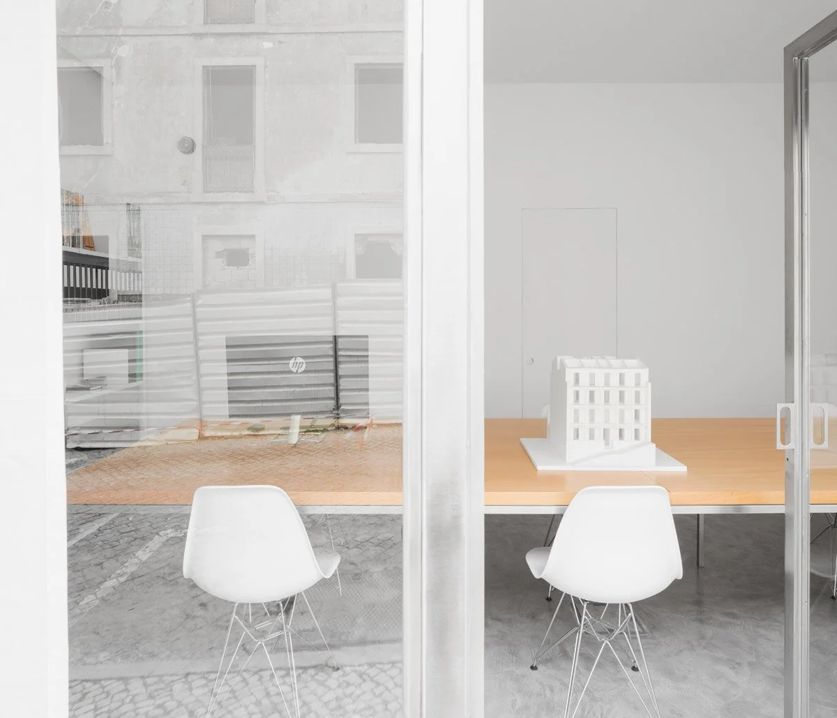 offices miguel lopo de carvalho arquitectos_012.jpg