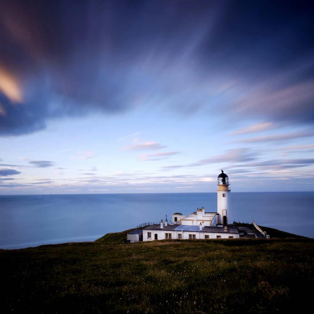 PRINT: TIUMPAN HEAD LIGHTHOUSE