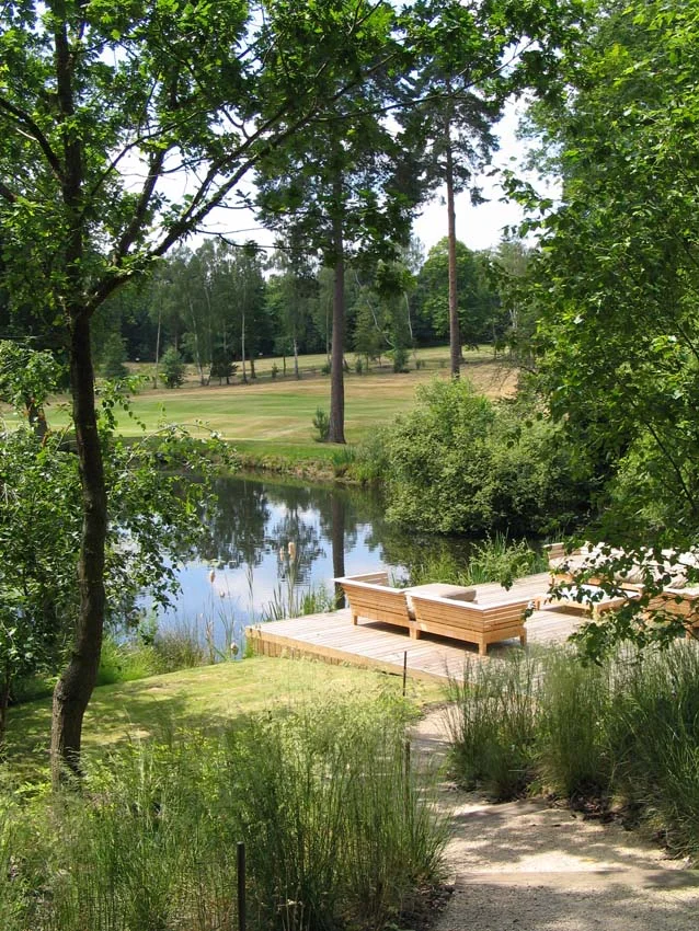 McWilliam St Georges Hill Garden.jpg