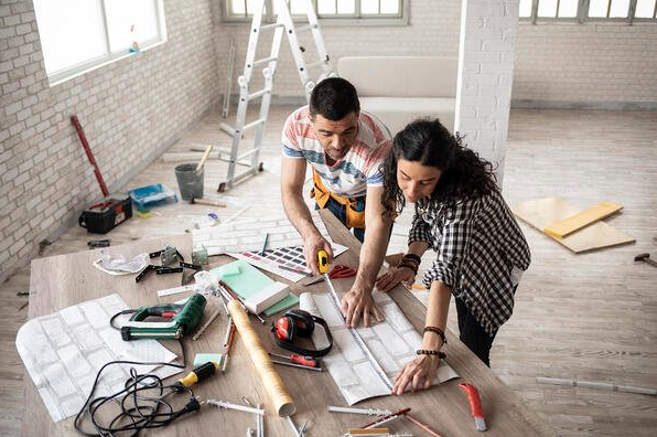 Four smart ways to save dollars on your home’s remodeling costs
