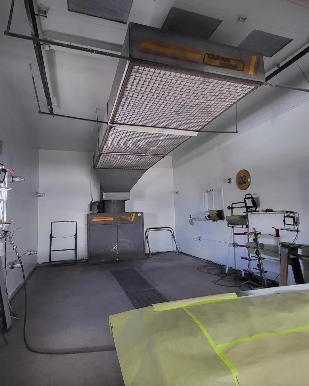 🏢 Commercial Opportunity in Dubuque!
📍 7812 Windy Ridge, Dubuque, IA 52003
💲422,000

📐 3,544 sq ft on 0.44 acres &mdash; ready for your business or investment vision!

This versatile commercial-zoned building features:
&bull; One-level layout wit