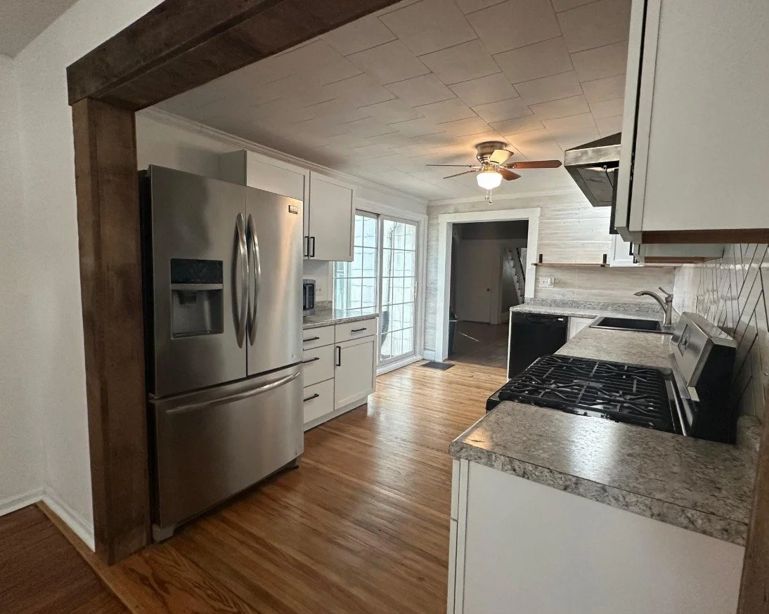 🏡 Bright &amp; Charming Home FOR SALE!
📍 323 Lincoln St, Miles, IA 
💲144,900

🛏️ 4 bedrooms &bull; 1 bath
📐 1,638 sq ft

Step inside this 1890&rsquo;s gem &mdash; full of character with original hardwood floors, a beautifully updated kitchen, an