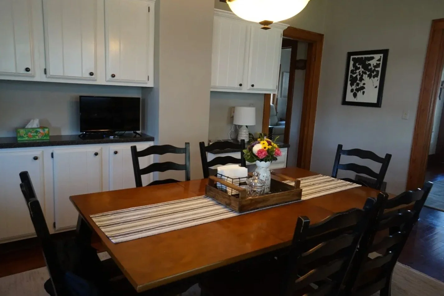 🏡 NEW LISTING! 🏡
📍 202 N 6th St, Bellevue, IA
💲295,000

🛏️ 3 Bedrooms
🛁 2 Bathrooms
✨ Beautiful Wood Floors
🔨 Numerous Updates

Welcome home to this beautifully maintained property in the heart of Bellevue! ✨

You'll love the gorgeous wood flo