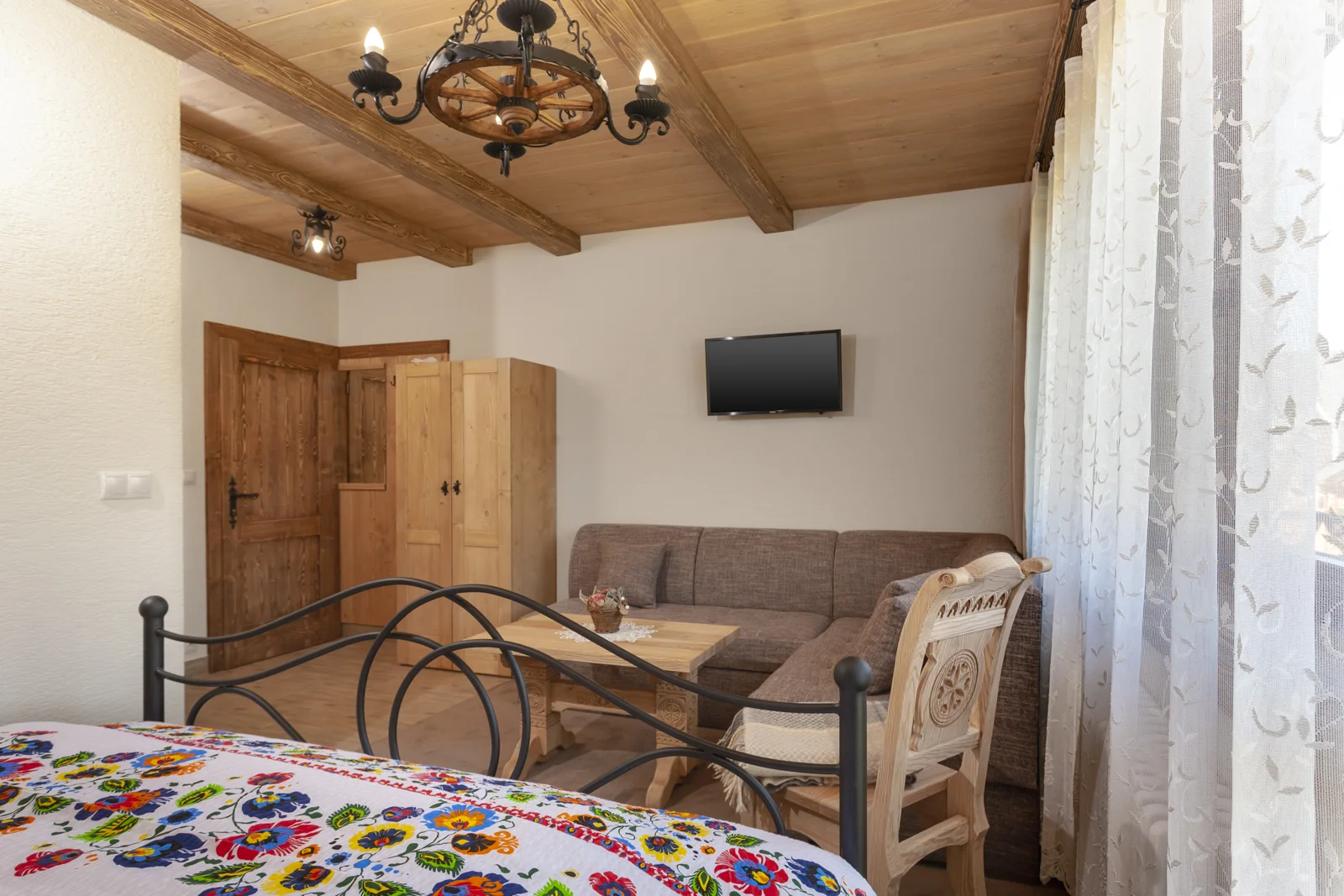 privat_nemesany_zdiar_169_©-kamil_pitonak_2018_1600px_012.jpg