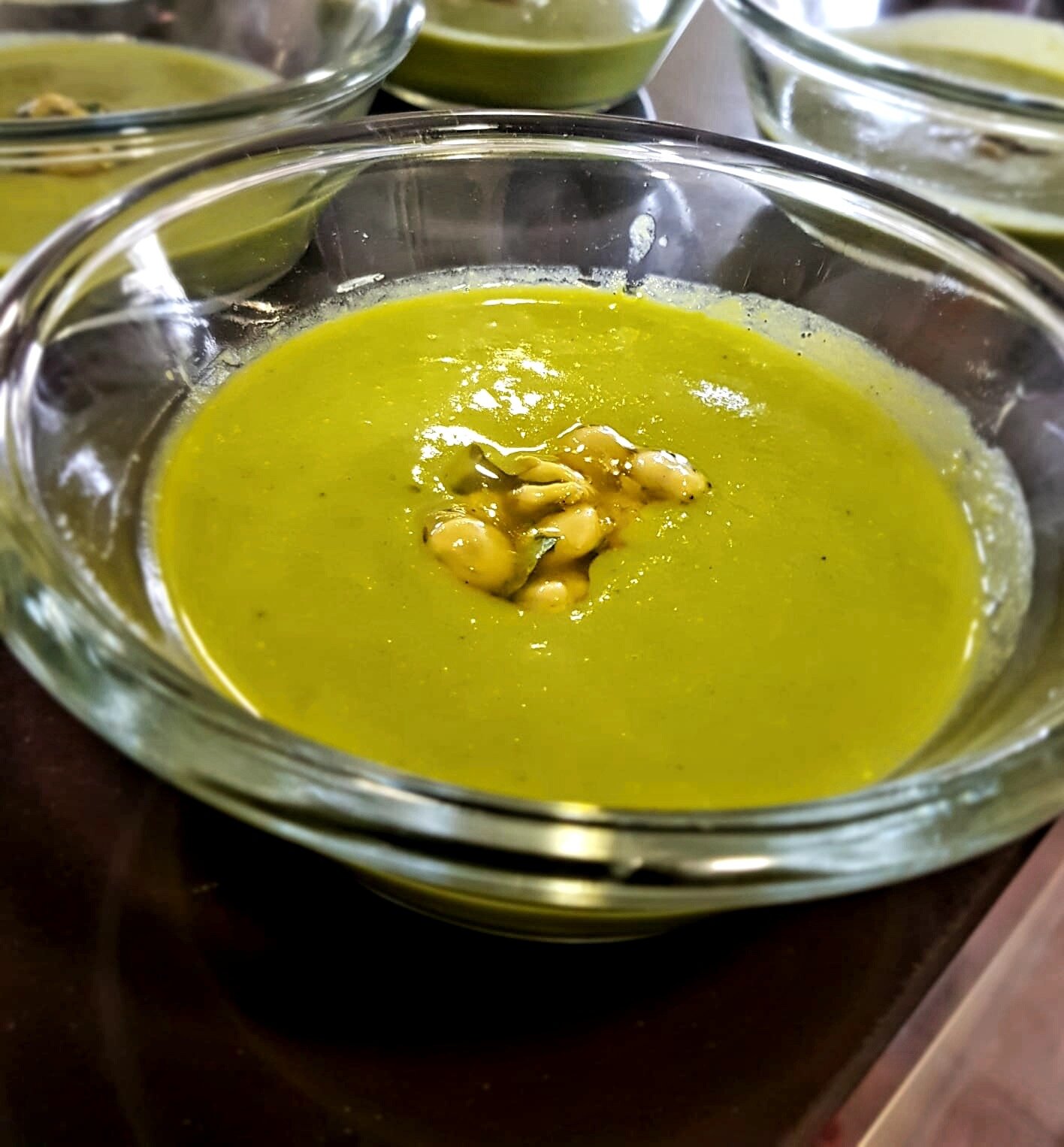 Broad bean and mint soup - healthy recipe