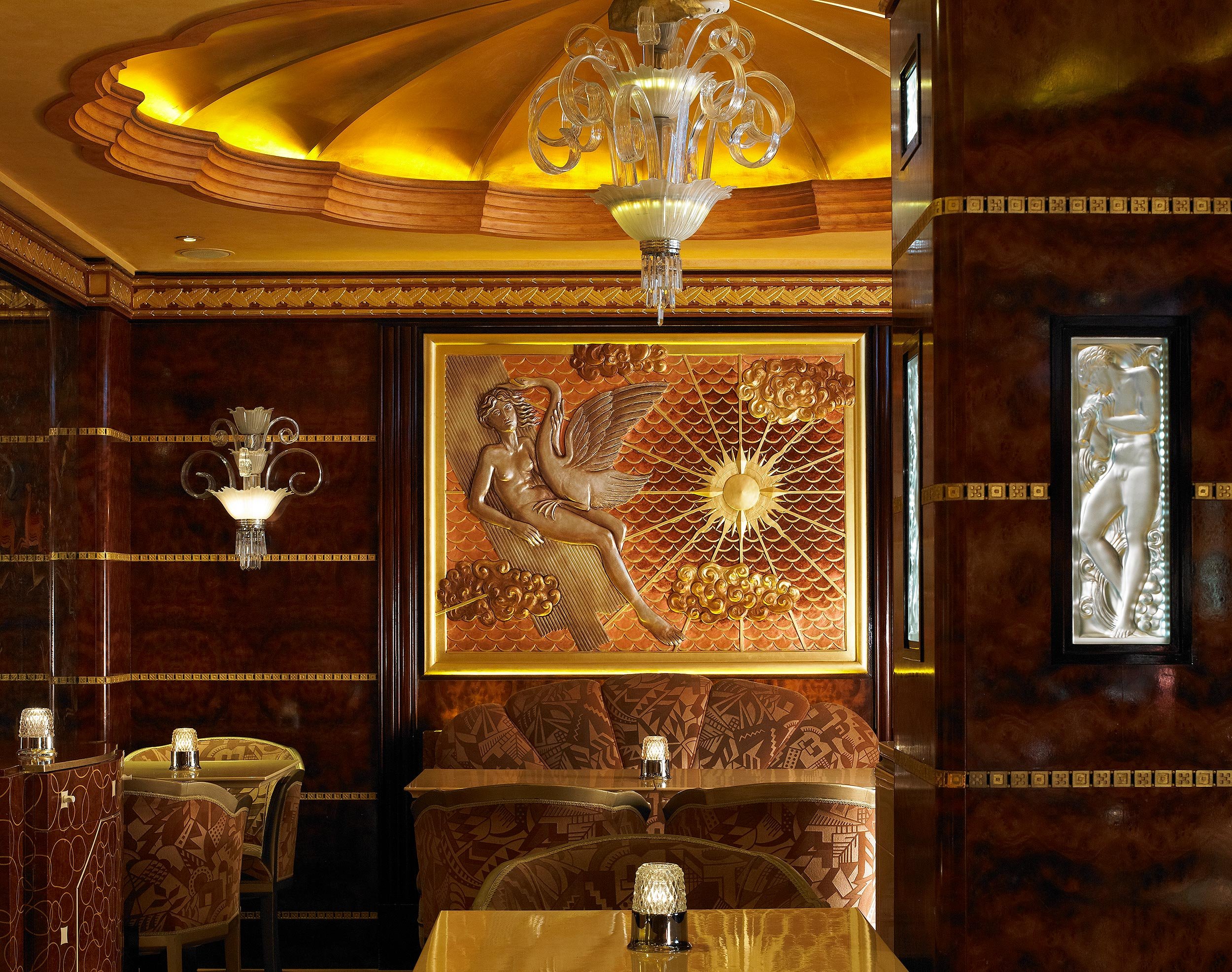 The Rivoli Bar at The Ritz hotel, London.  Interior photography by Mike Caldwell