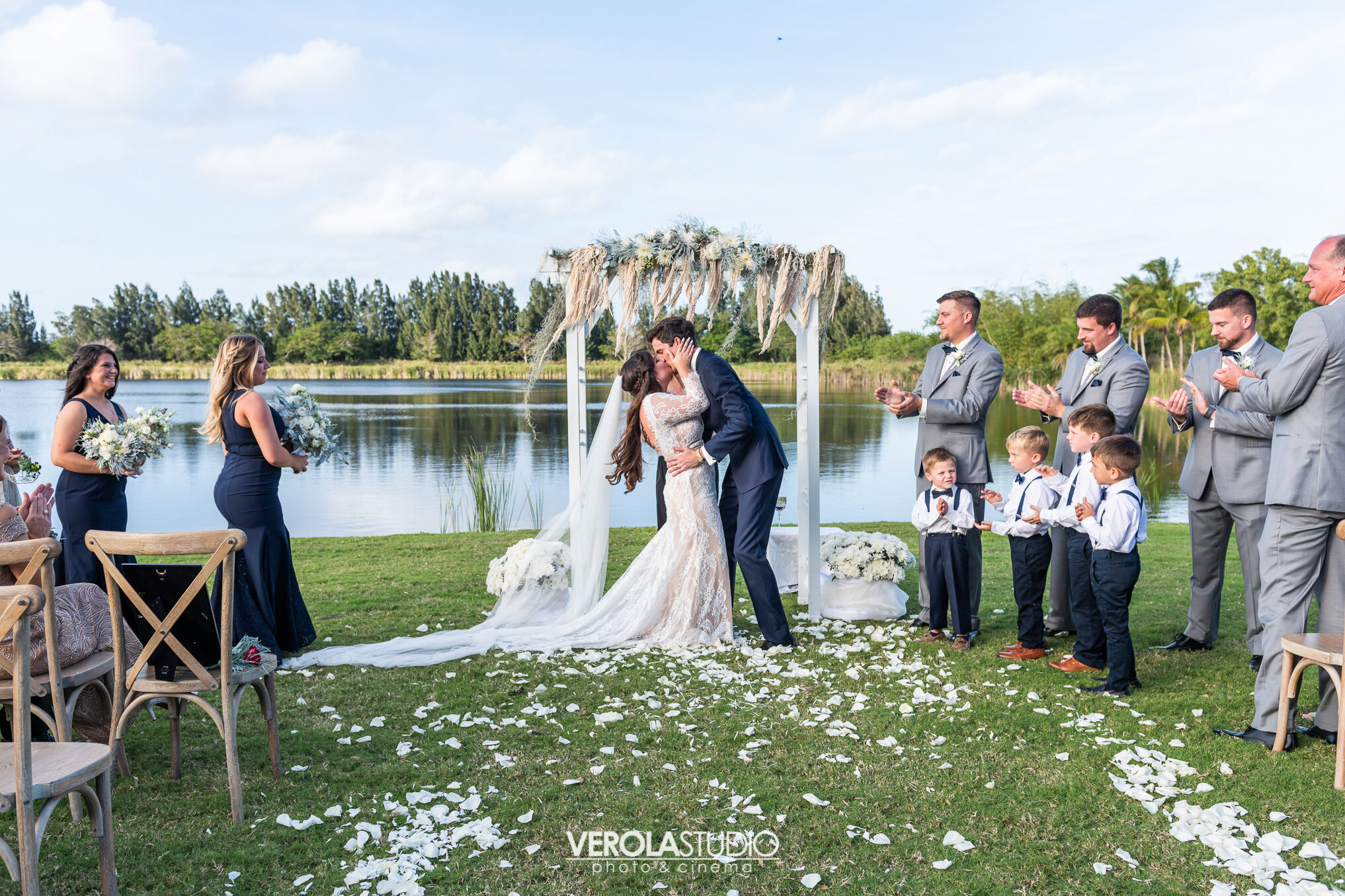 Verola Studio Lake House wedding-11.jpg