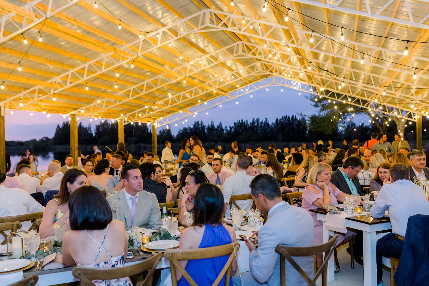 How to Plan a Golden Hour Wedding Ceremony at The Lake House