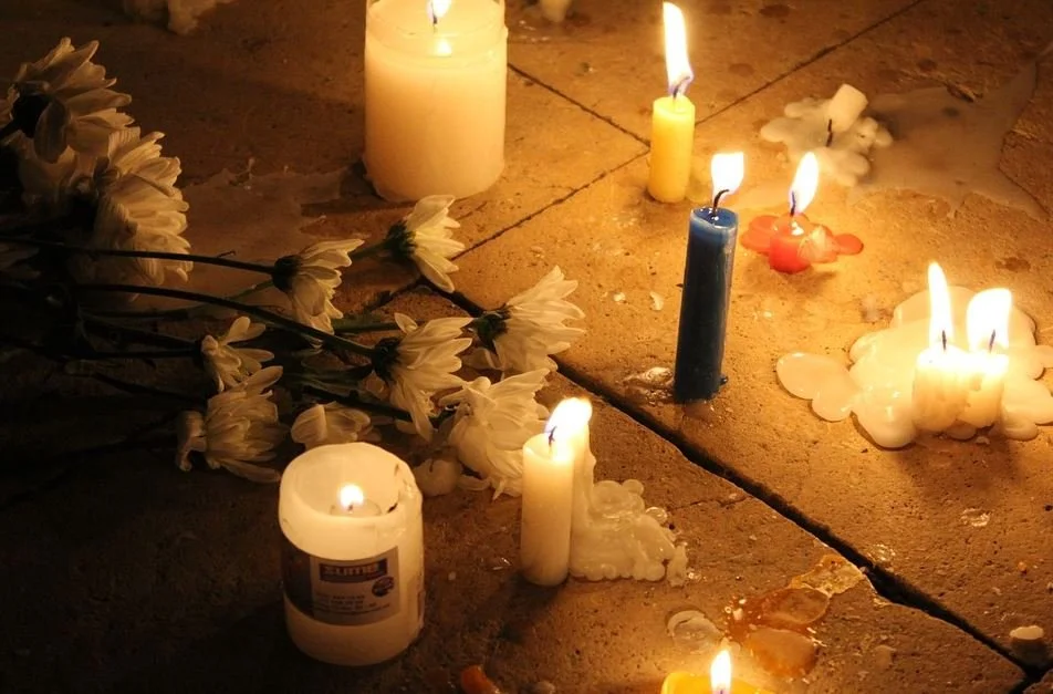 Helping A Friend After Cremation Services 