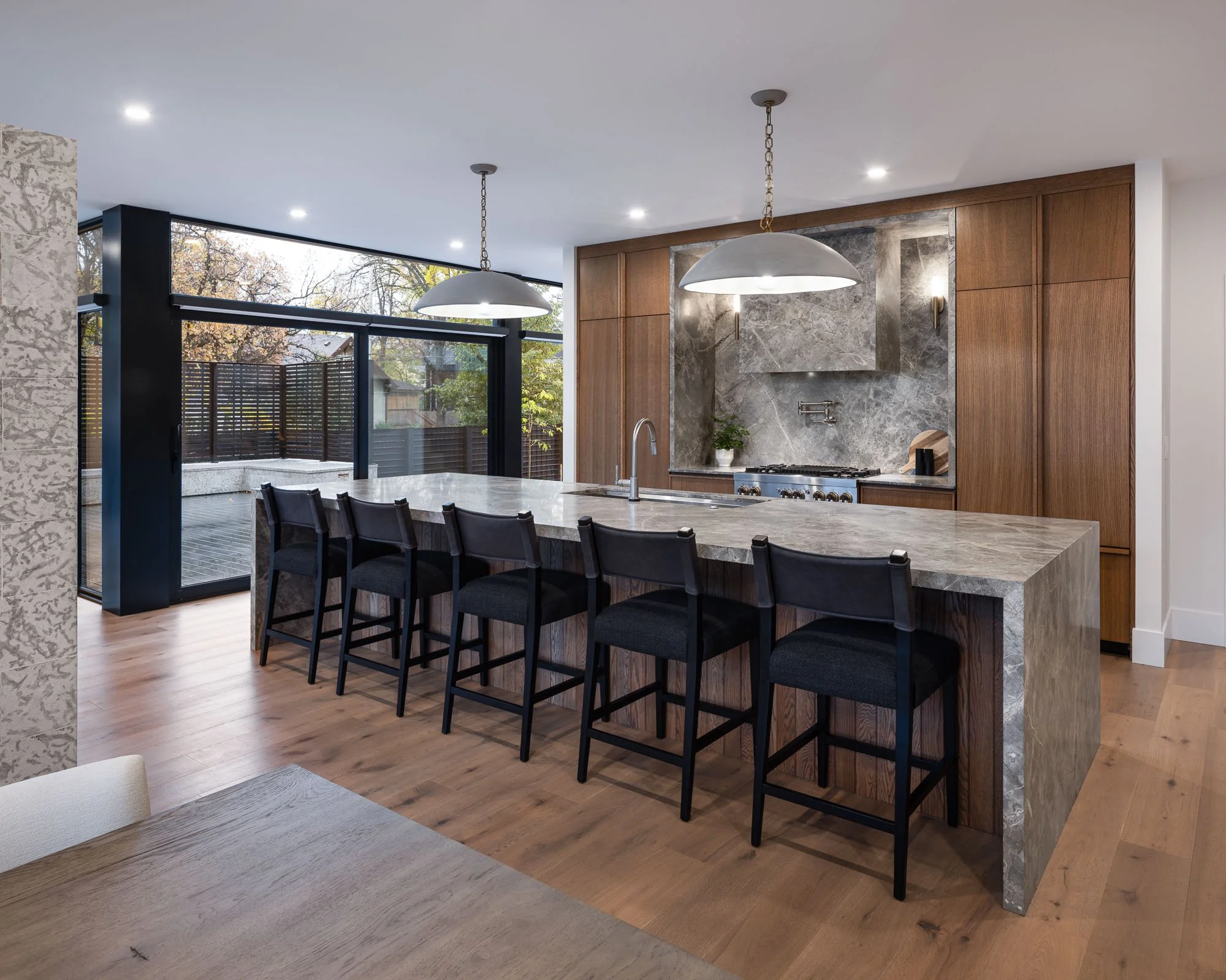 1226WellingtonCres-15284.jpg
