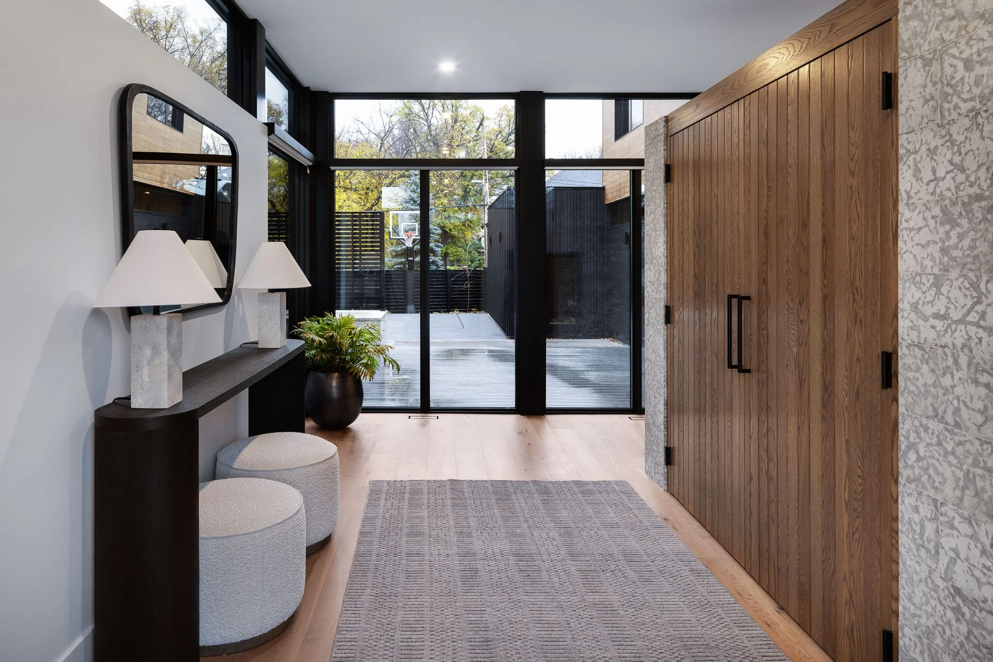 1226WellingtonCres-15380.jpg