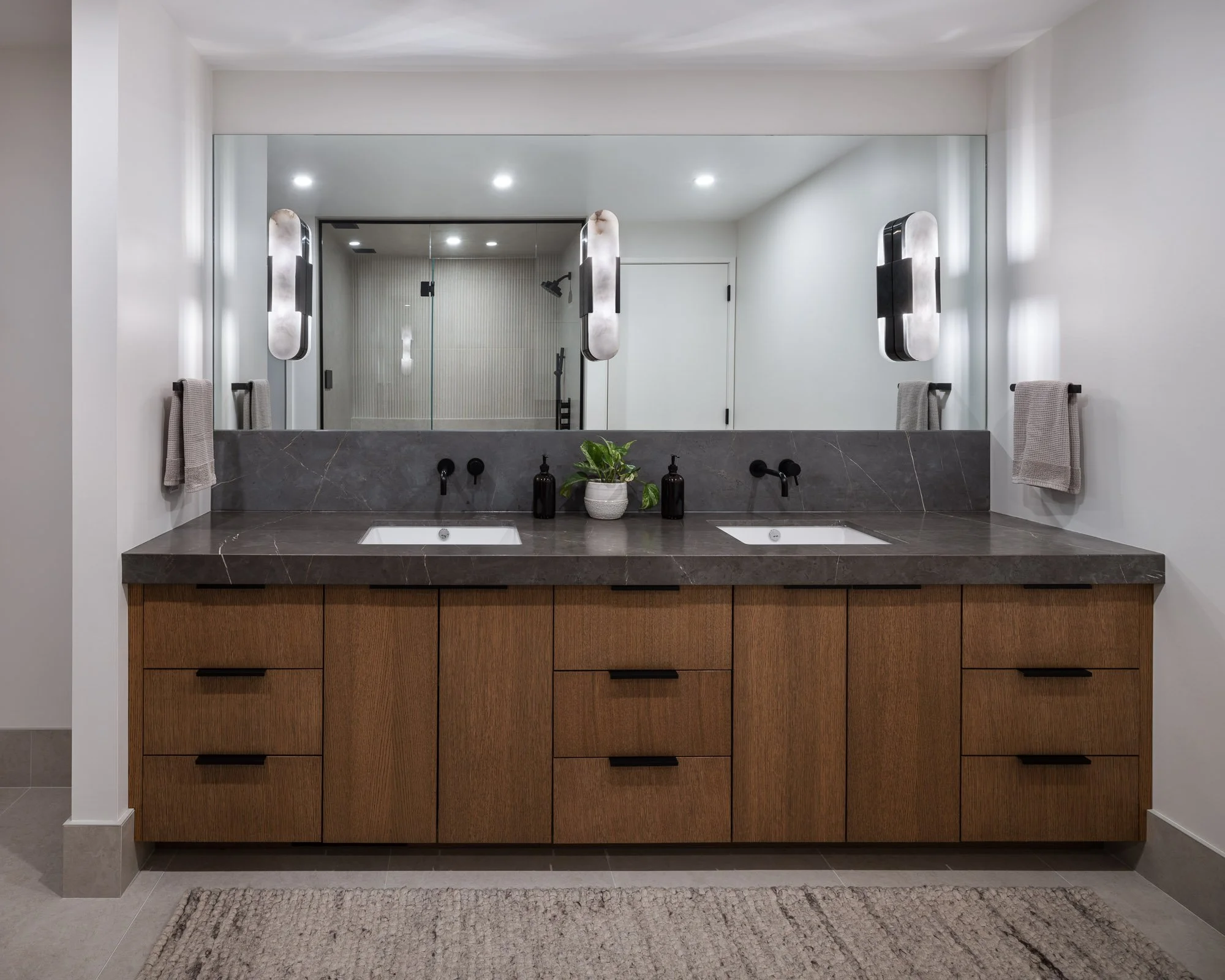 1226WellingtonCres-15509.jpg