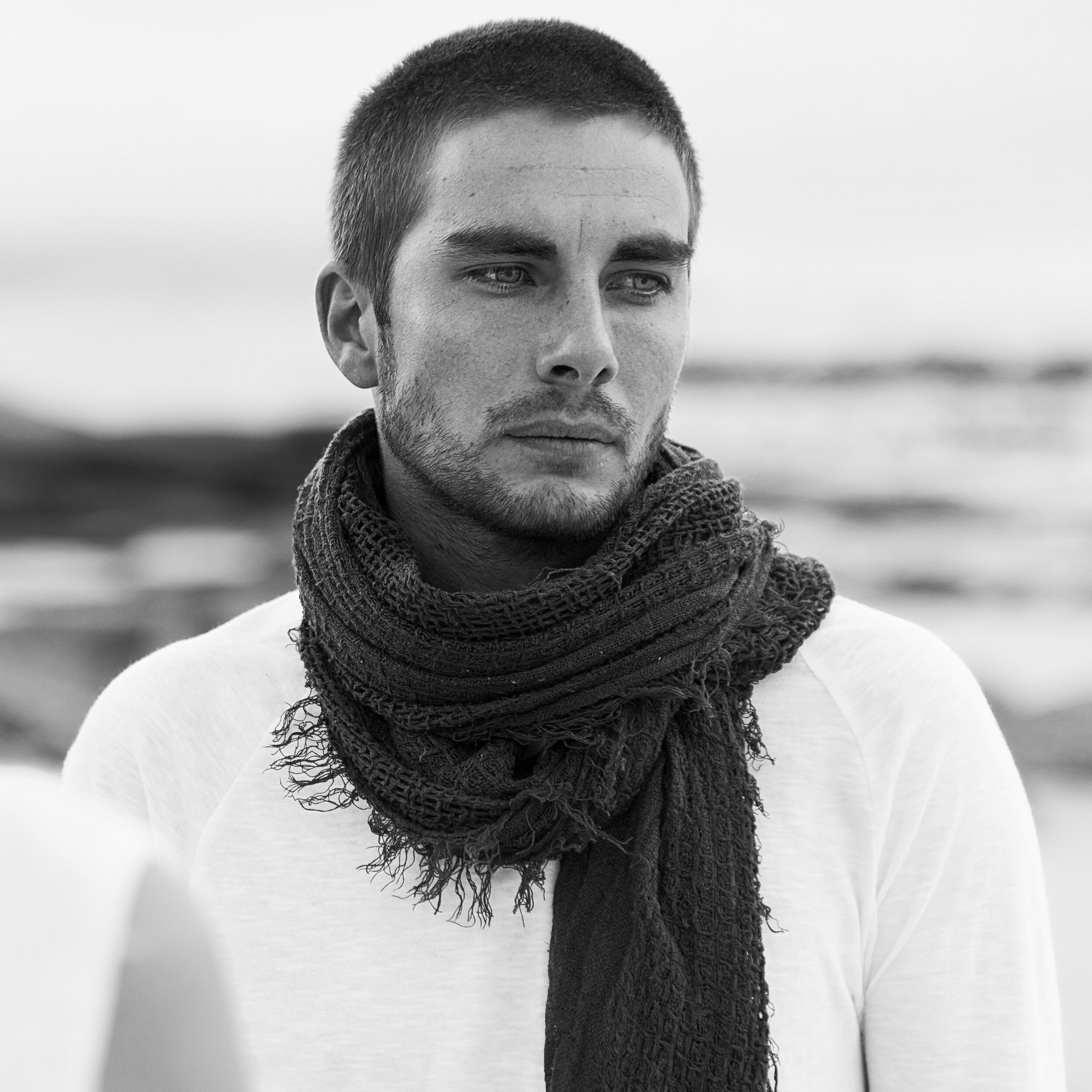 Wren Hinds Signs to Faber Alt.