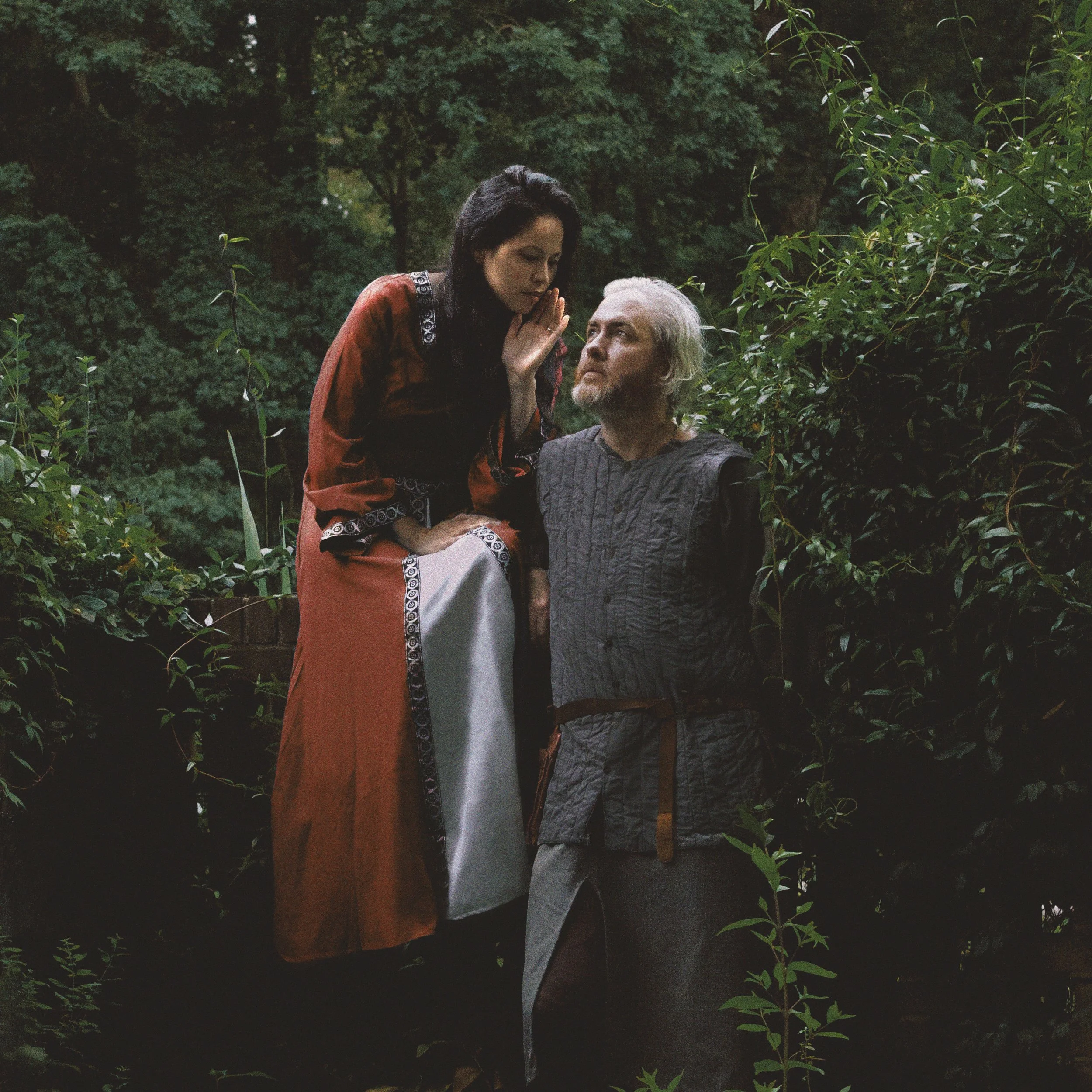 Harp signs to Faber Alt.