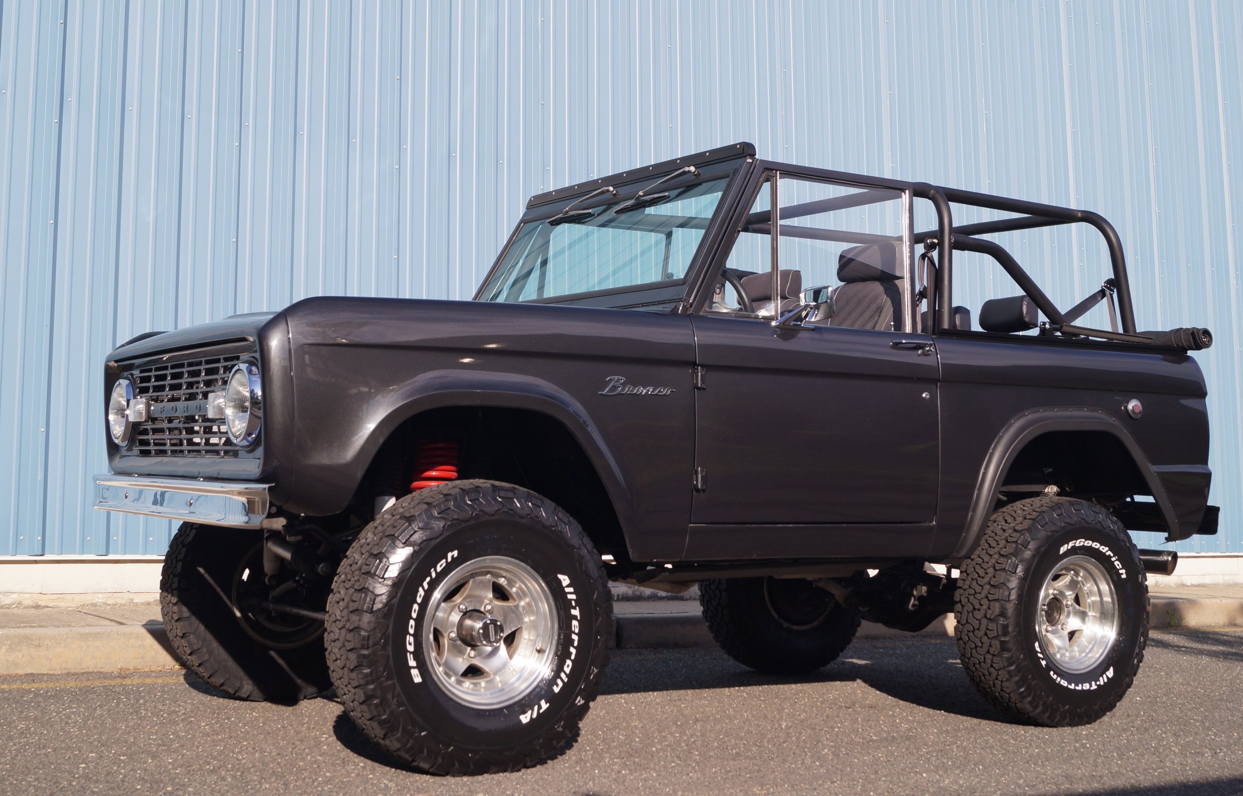 1970 Ford Bronco.JPG