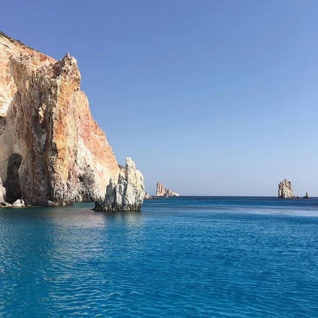 Fifty Shades of Blue! Come and visit soon #holidayphilosophy #holidaysthatgobeyondtheordinary #instatravel #paros #greekislands #cycladesislands #luxuryvillasgreece #luxuryvilla #aegean #summerholidays #happytimes #holidaygoals