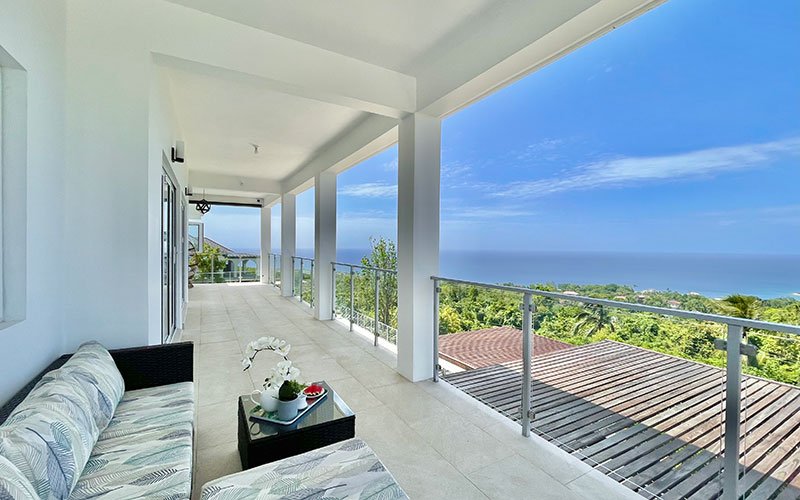 CHRY_First-Floor-Master-Balcony.jpg