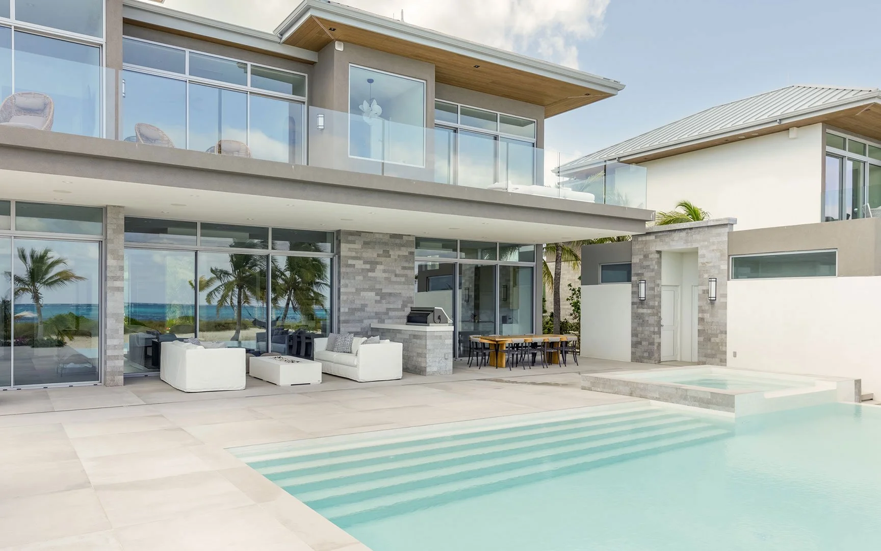 10-Bliss2-Pool_V6A0045-Edit.jpg