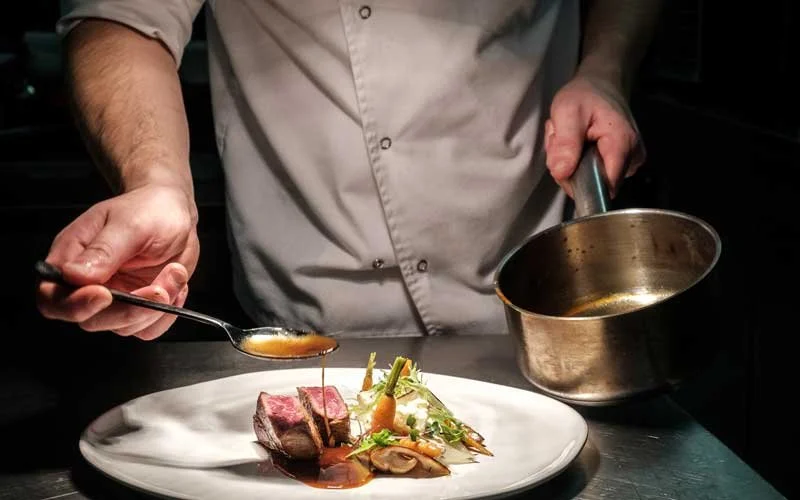 CasadeSaoLourenco_Fatiga-Restaurant-Chef.jpg