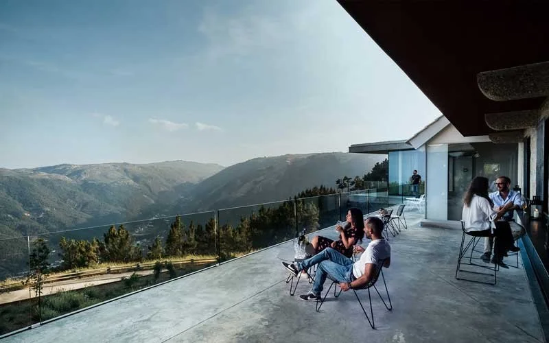 CasadeSaoLourenco_Fatiga-Restaurant-Terrace-3.jpg